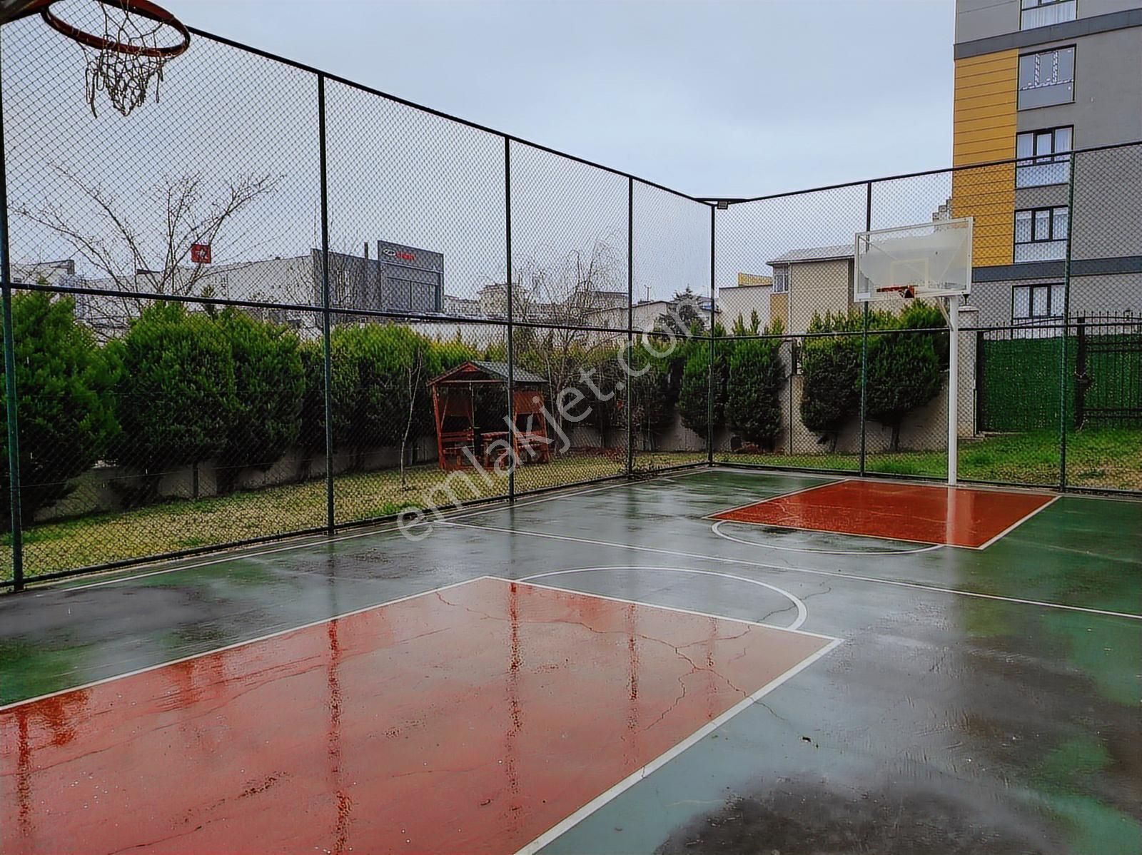 Silivri Yeni Mah. Havuzlu Güvenlikli K.otoparklı Ara Kat 1+1 - Görsel 4