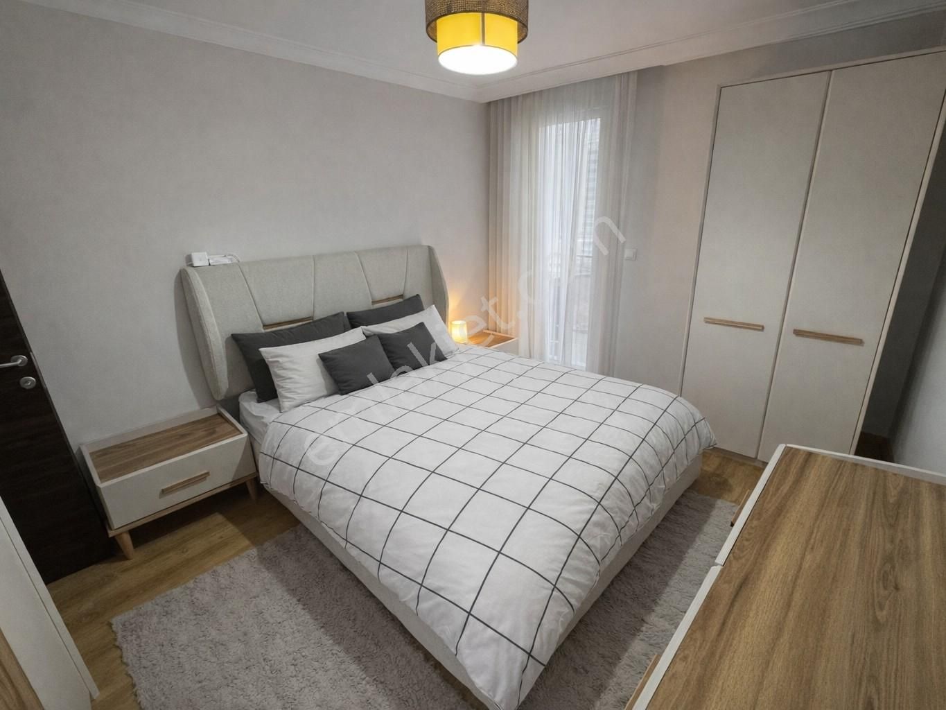 Silivri Yeni Mah. Havuzlu Güvenlikli K.otoparklı Ara Kat 1+1 - Görsel 9