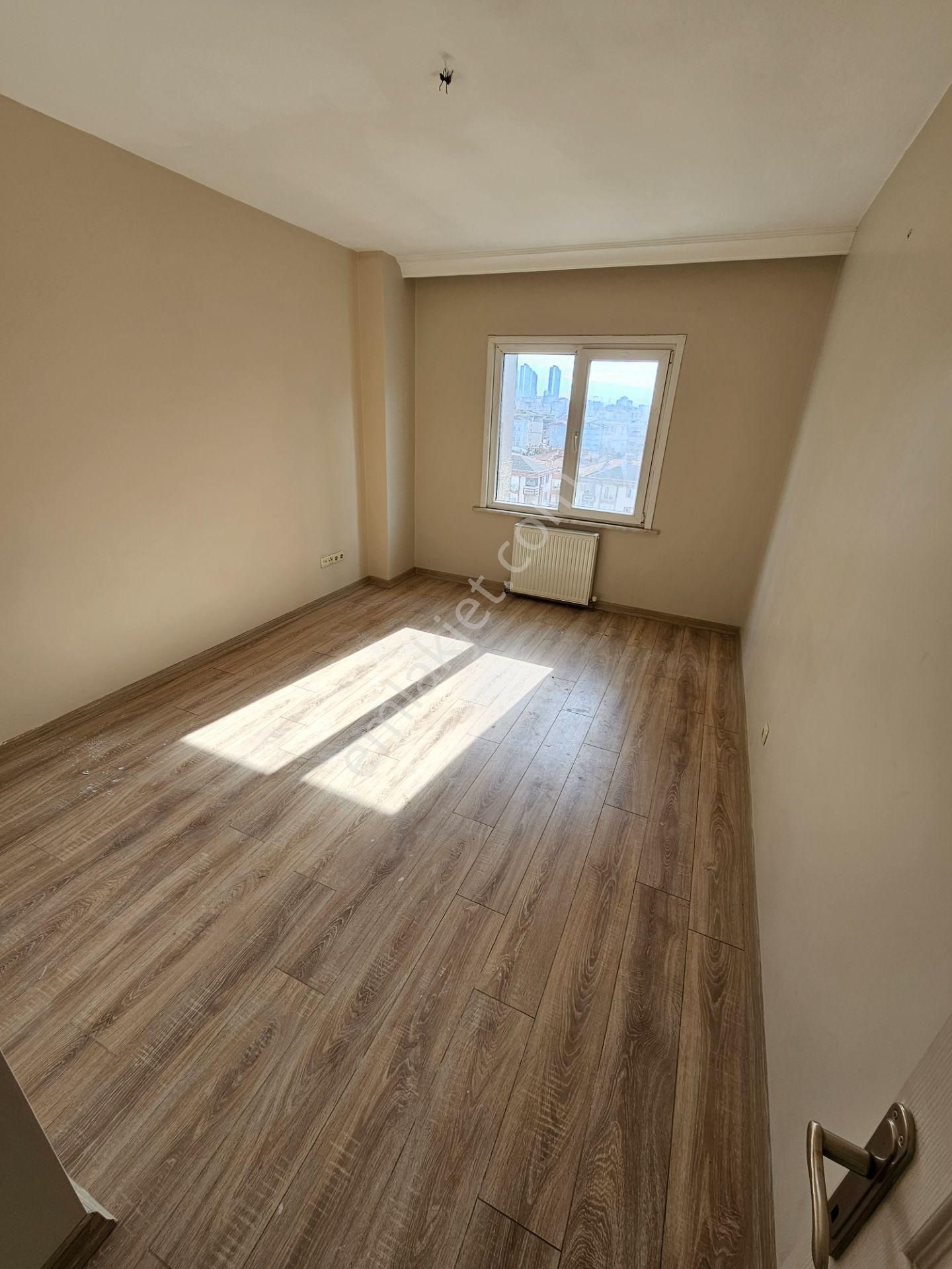 Şerifali Ataşehire Komşu Geniş 240m2 Balkonlu Teraslı 4+2 İş Yeri - Görsel 20