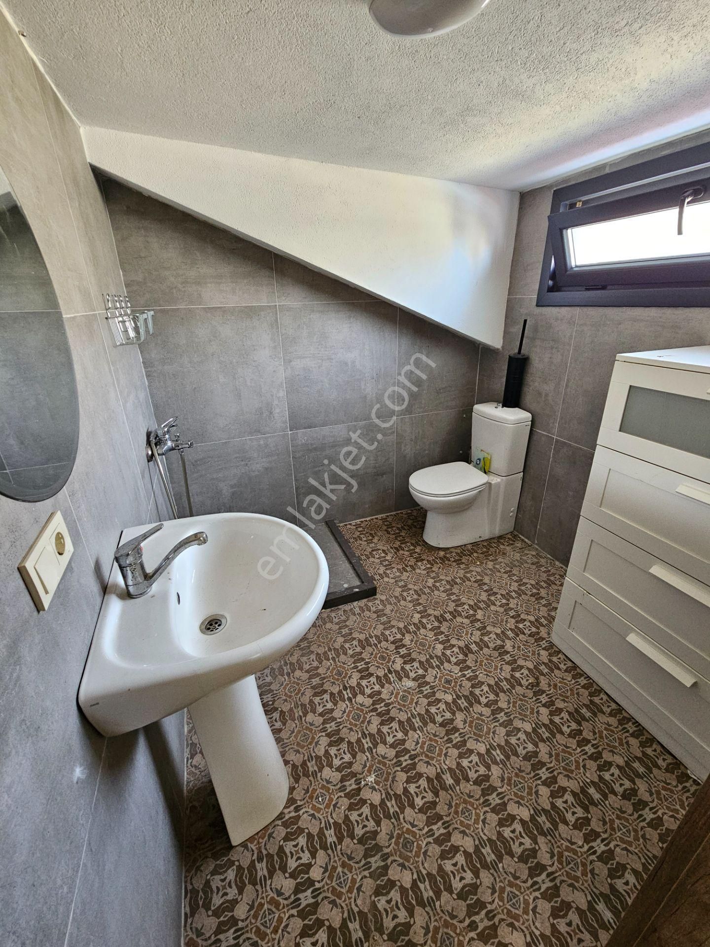 Şerifali Ataşehire Komşu Geniş 240m2 Balkonlu Teraslı 4+2 İş Yeri - Görsel 21