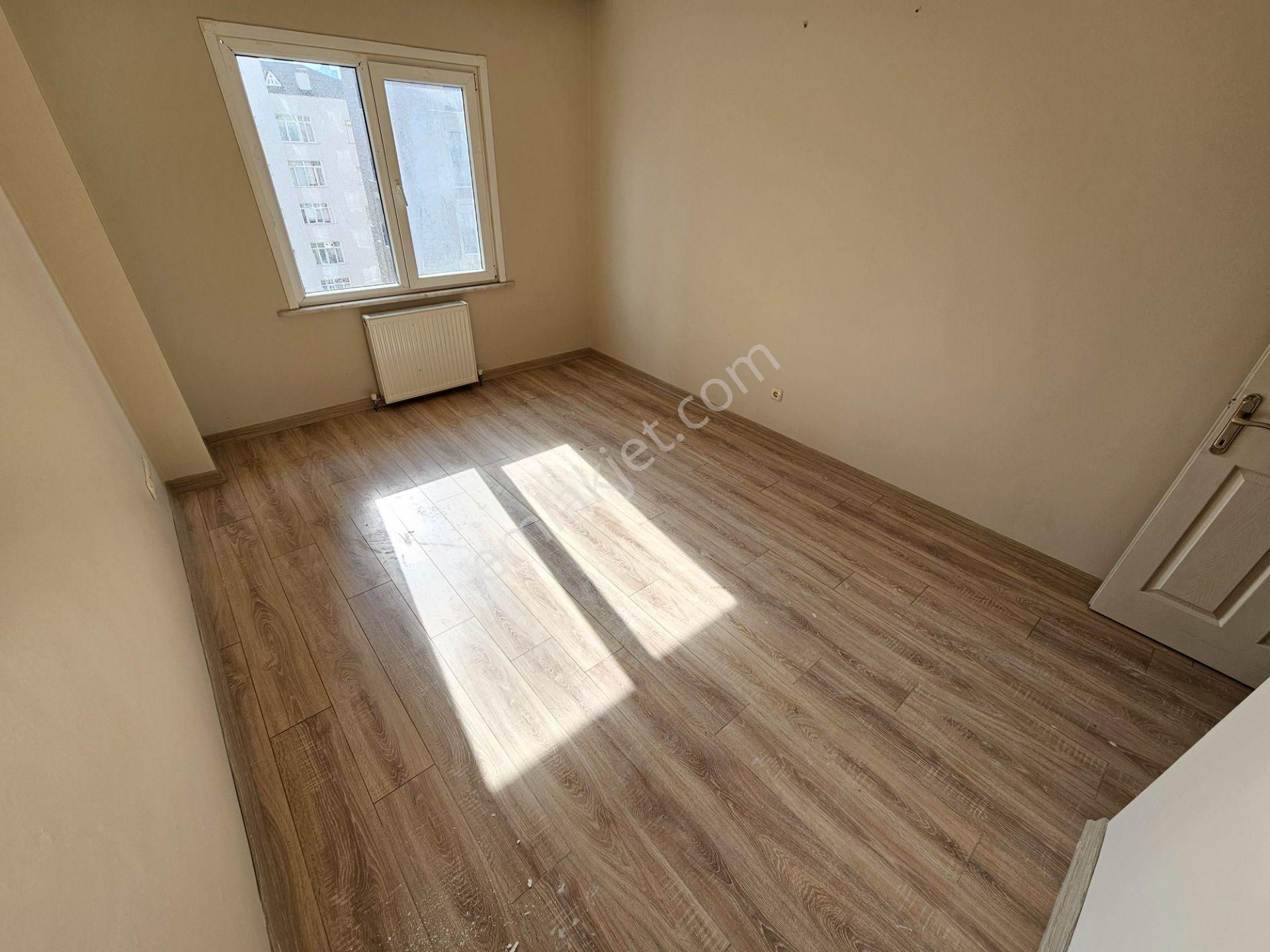 Şerifali Ataşehire Komşu Geniş 240m2 Balkonlu Teraslı 4+2 İş Yeri - Görsel 23