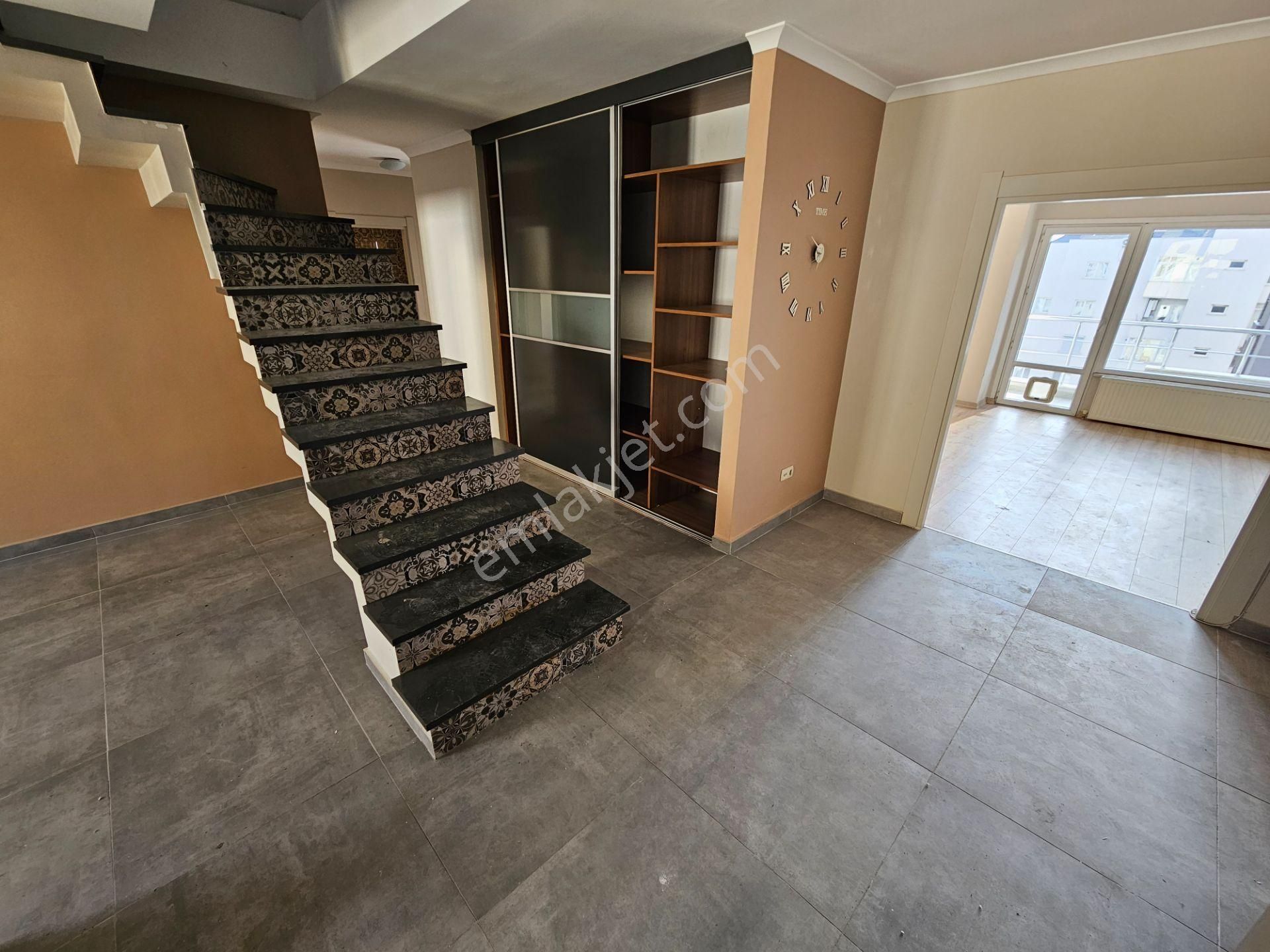 Şerifali Ataşehire Komşu Geniş 240m2 Balkonlu Teraslı 4+2 İş Yeri - Görsel 7