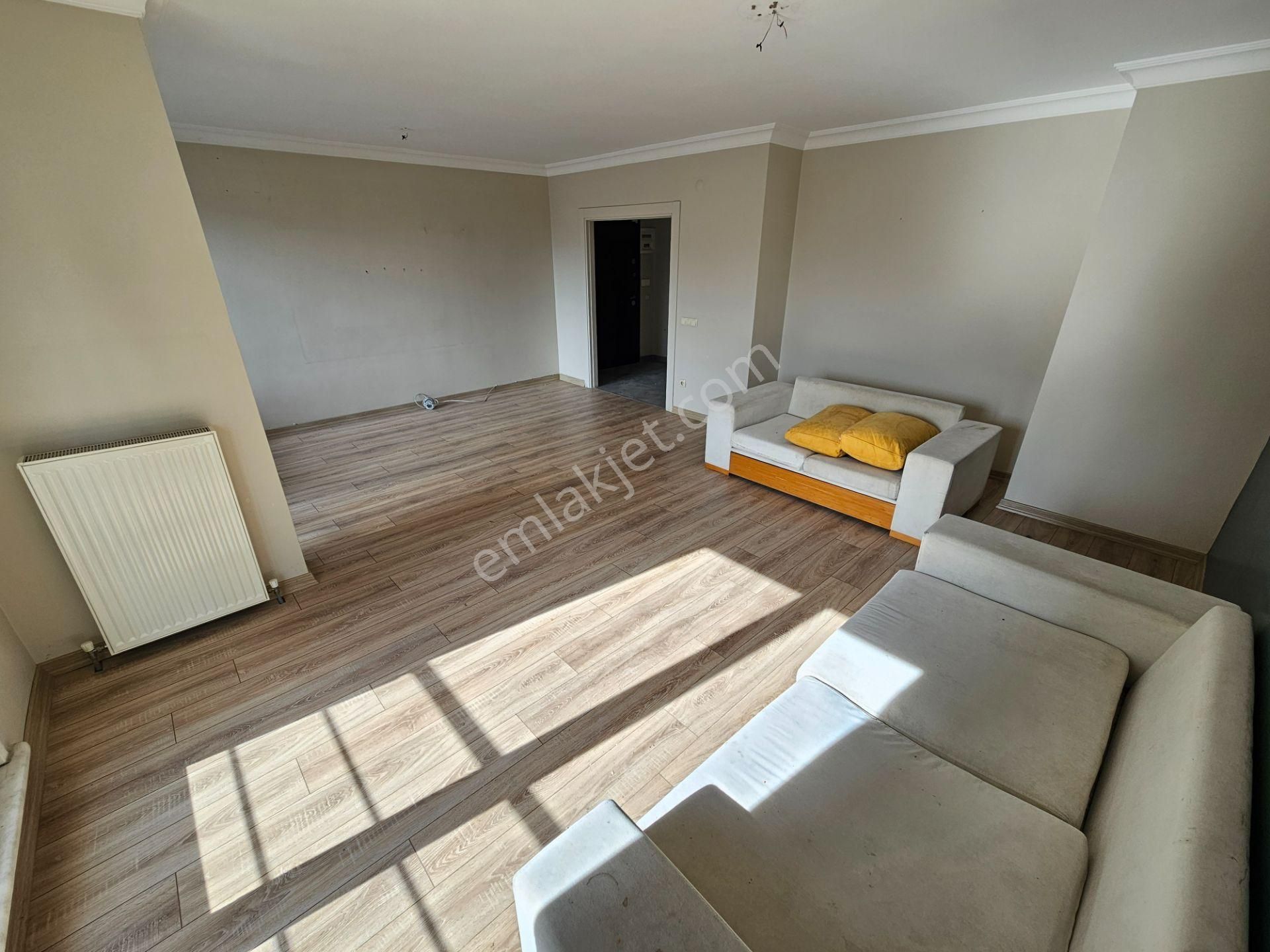 Şerifali Ataşehire Komşu Geniş 240m2 Balkonlu Teraslı 4+2 İş Yeri - Görsel 11