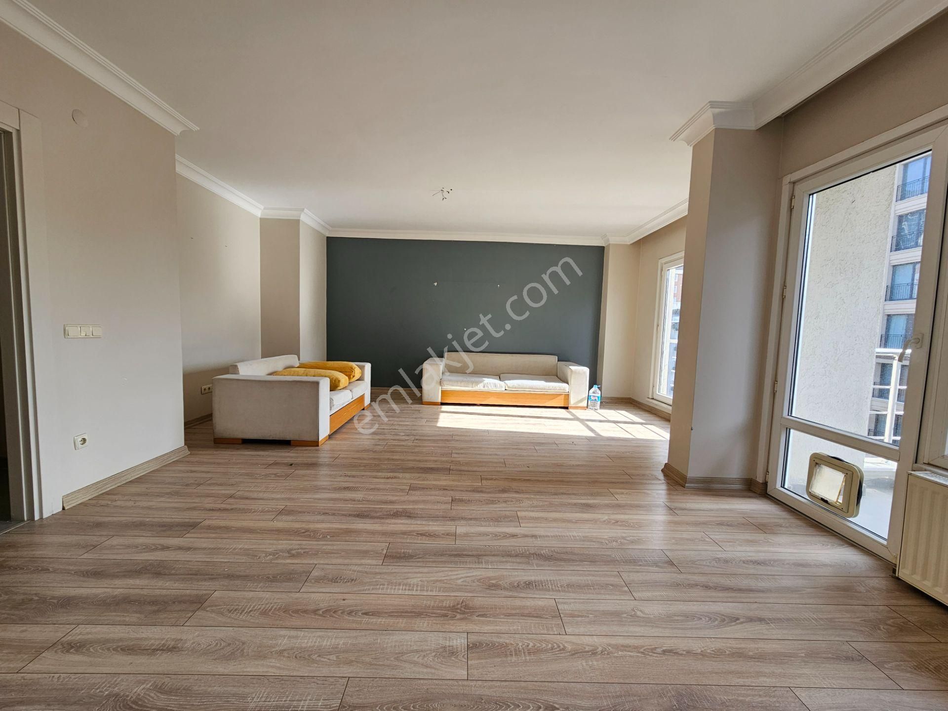 Şerifali Ataşehire Komşu Geniş 240m2 Balkonlu Teraslı 4+2 İş Yeri - Görsel 18