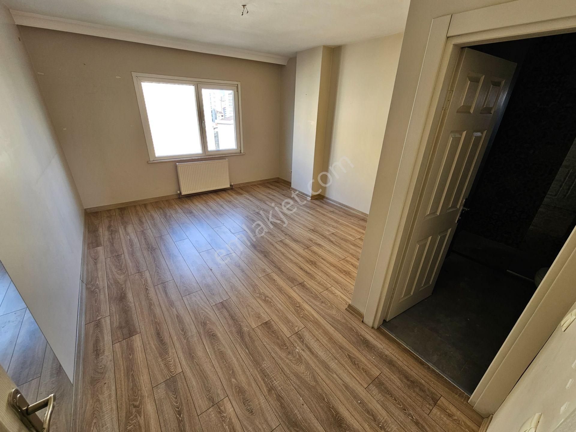 Şerifali Ataşehire Komşu Geniş 240m2 Balkonlu Teraslı 4+2 İş Yeri - Görsel 19