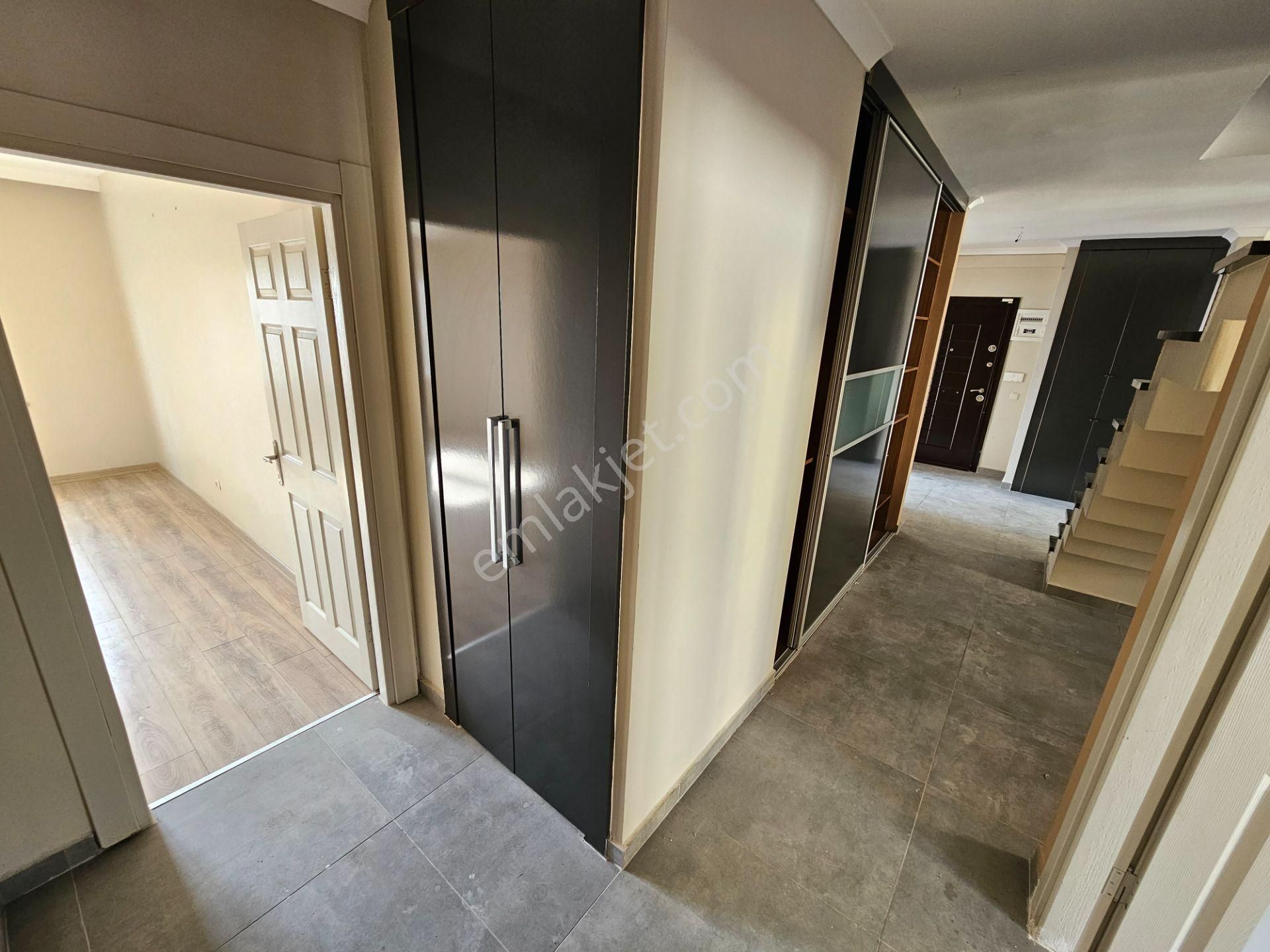 Şerifali Ataşehire Komşu Geniş 240m2 Balkonlu Teraslı 4+2 İş Yeri - Görsel 22