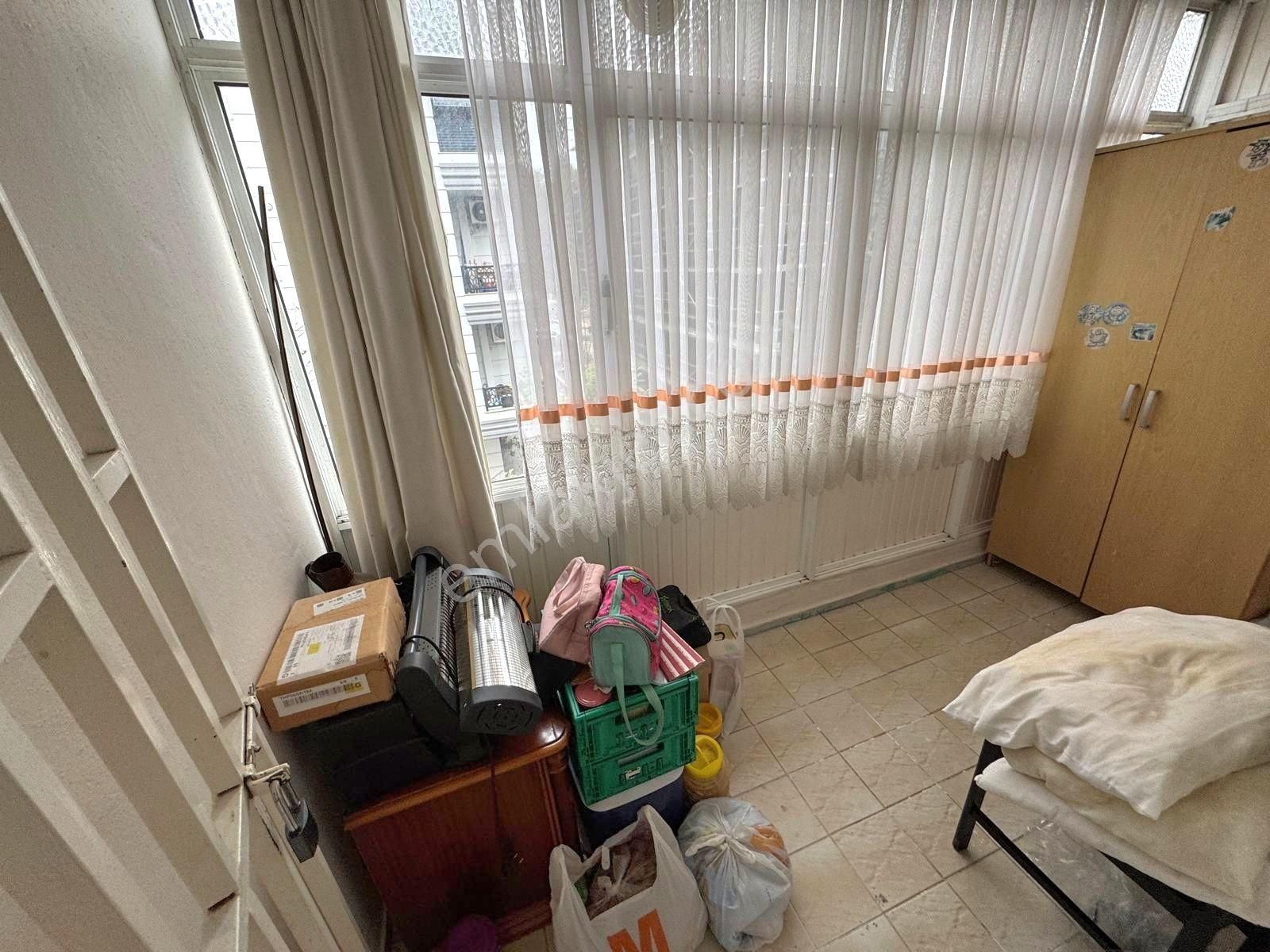 Bahçelievler Mrkz. Adnankahveci Bulvarında 2+1 90m2 1.kat