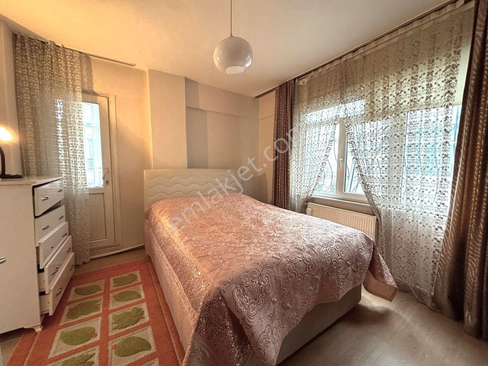 Bahçelievler Mrkz. Adnankahveci Bulvarında 2+1 90m2 1.kat - Görsel 9