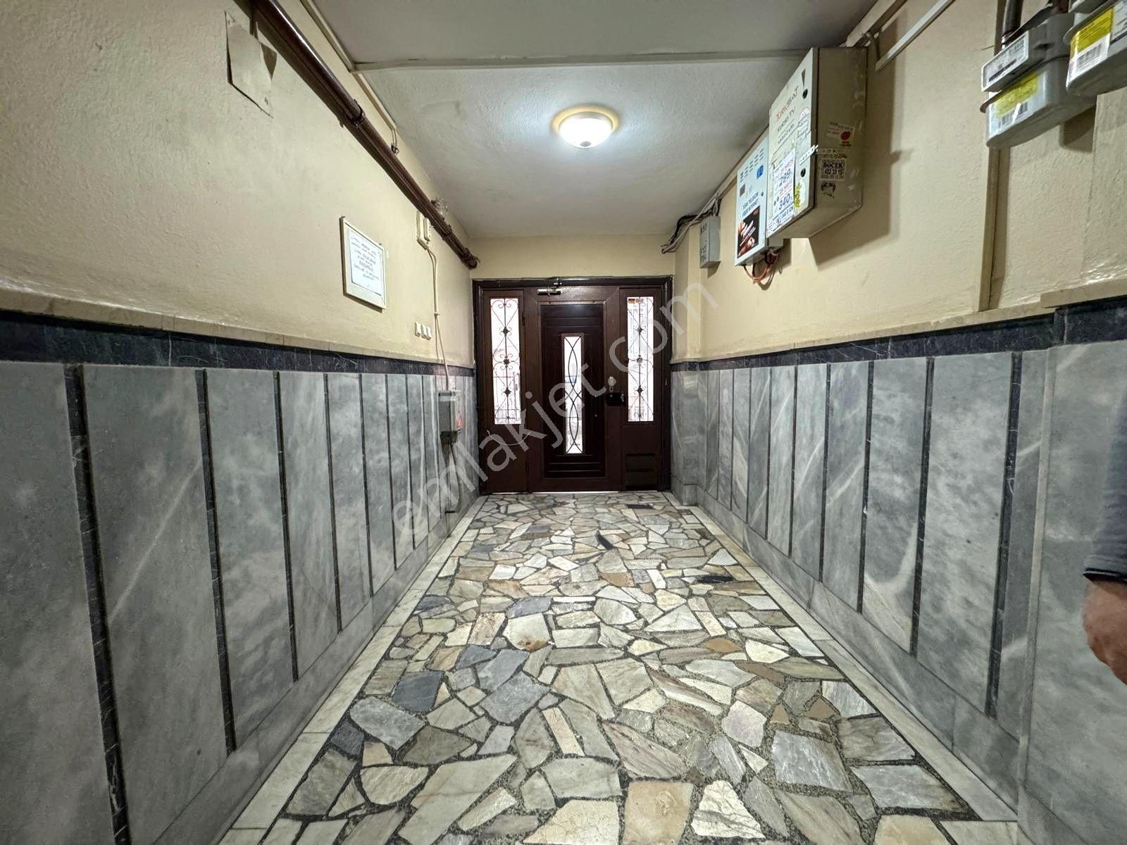 Bahçelievler Mrkz. Adnankahveci Bulvarında 2+1 90m2 1.kat - Görsel 6