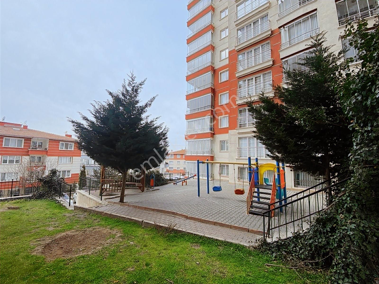 Ahi Mesut' Da Otoparklı Site İçinde Satılık 3+1 Daire - Görsel 13