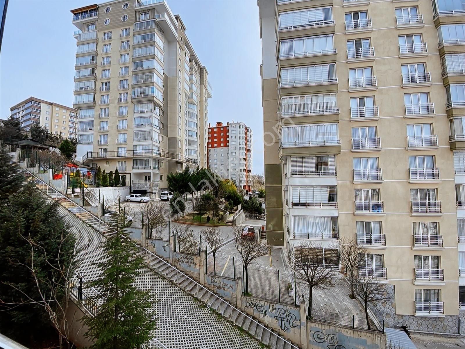 Ahi Mesut' Da Otoparklı Site İçinde Satılık 3+1 Daire - Görsel 7