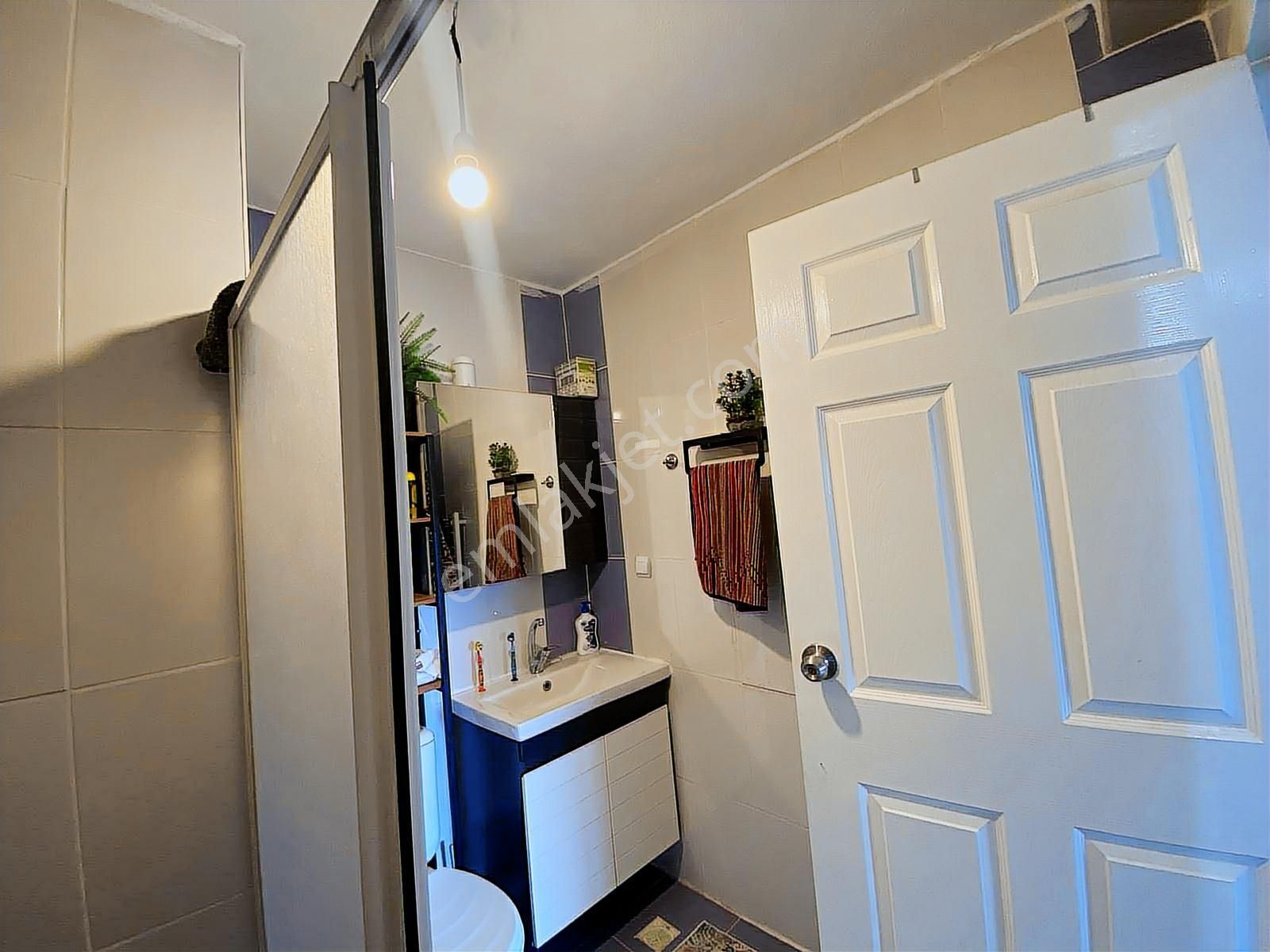 Ahi Mesut' Da Otoparklı Site İçinde Satılık 3+1 Daire - Görsel 11