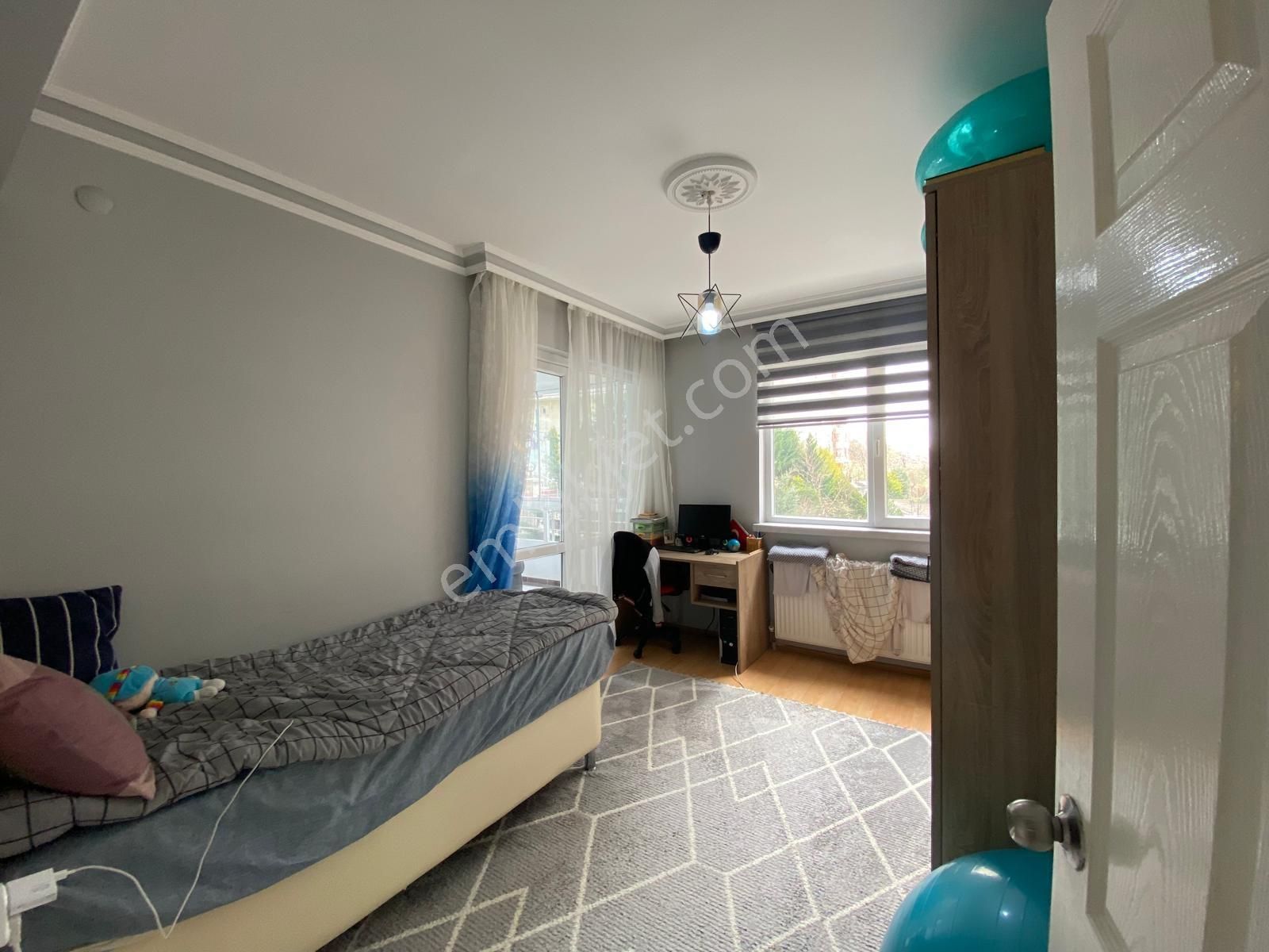 Ahi Mesut' Da Otoparklı Site İçinde Satılık 3+1 Daire - Görsel 3