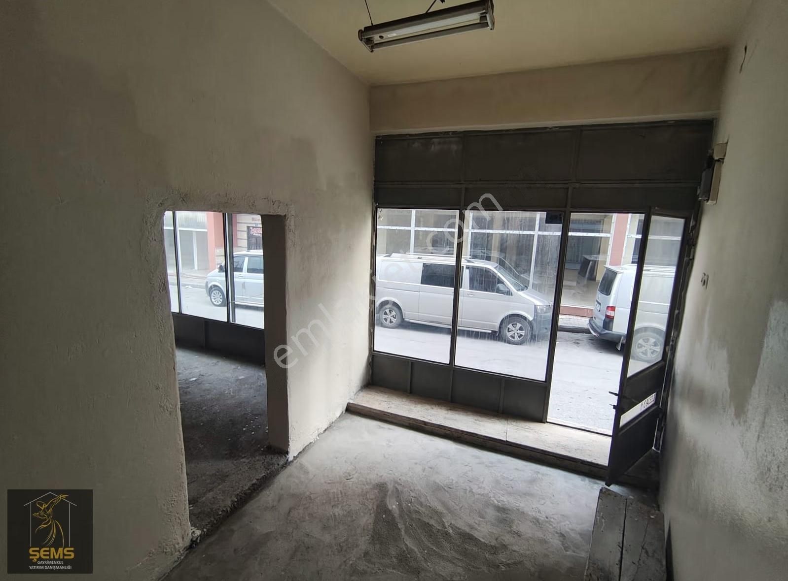 Satılık 2 Adet Bitişik Yan Yana Ayrı Ayrı Tapulu Dükkan Ofis - Görsel 8