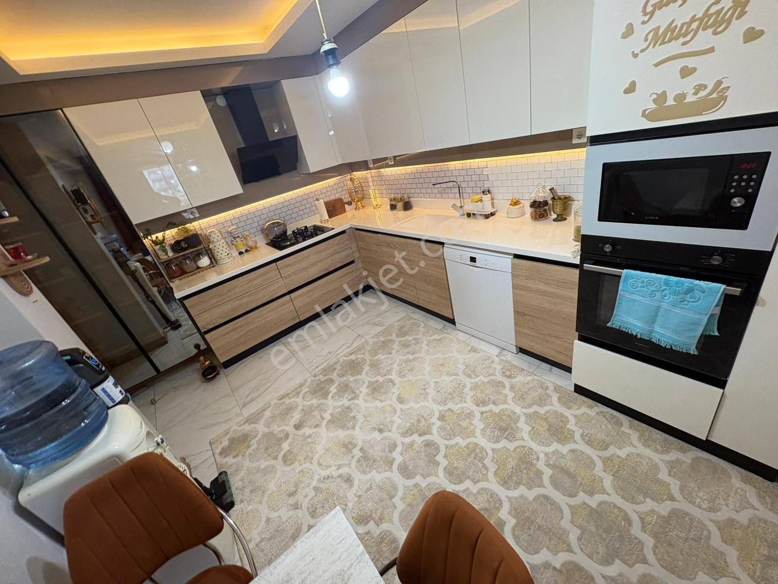 Elvan'da 3+1 G.odalı Asansörlü Kilerli Ara Katta Full Yapı Daire - Görsel 2