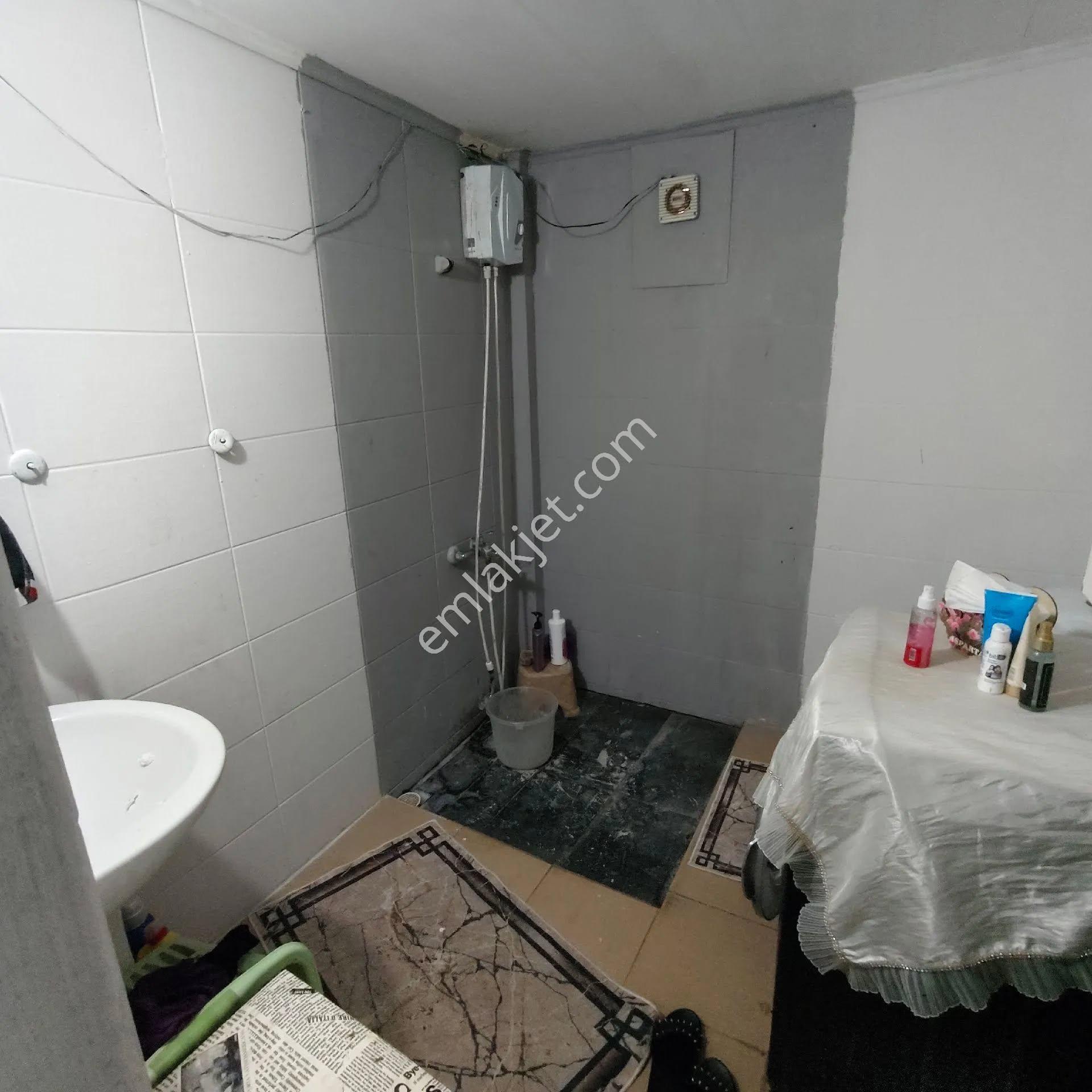 Kurtuluş Mahallesi Stadyum Mevkiinde Satılık Çift Daireli Müstakil Ev! - Görsel 7