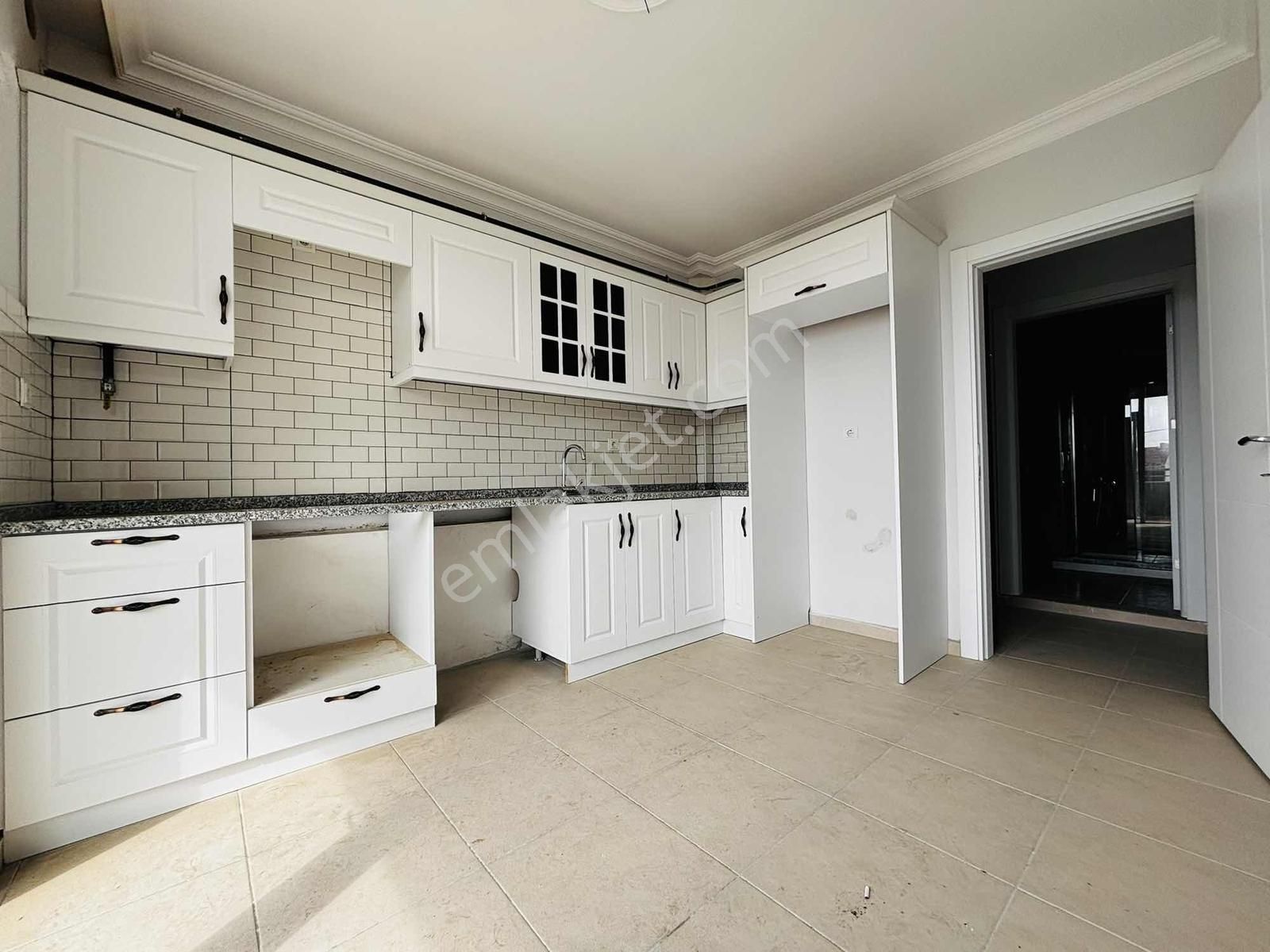 Teski Binası Üstünde Satılık | Çiflikönü, Süleymanpaşa - Görsel 4