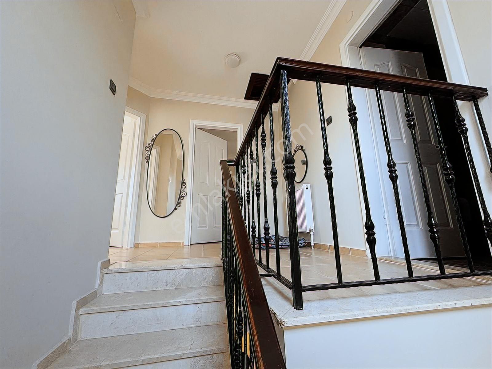 Villakentte Satılık 4+2 Satılık Triplex Villa - Görsel 4