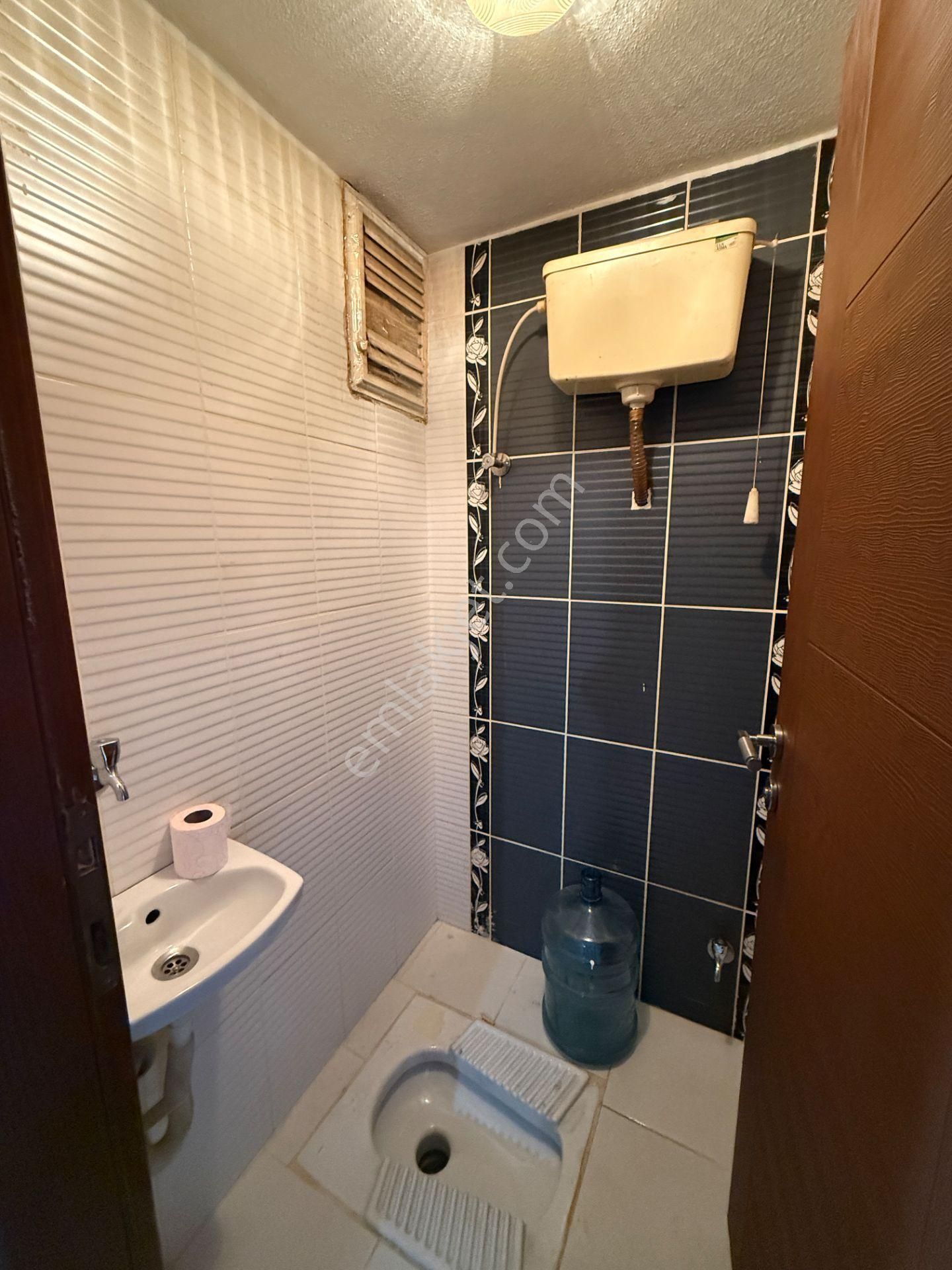 Yankıdan Talatpaşa Cd.de Asansör 100m2 Kiralık Geniş 1+1 Daire - Görsel 32