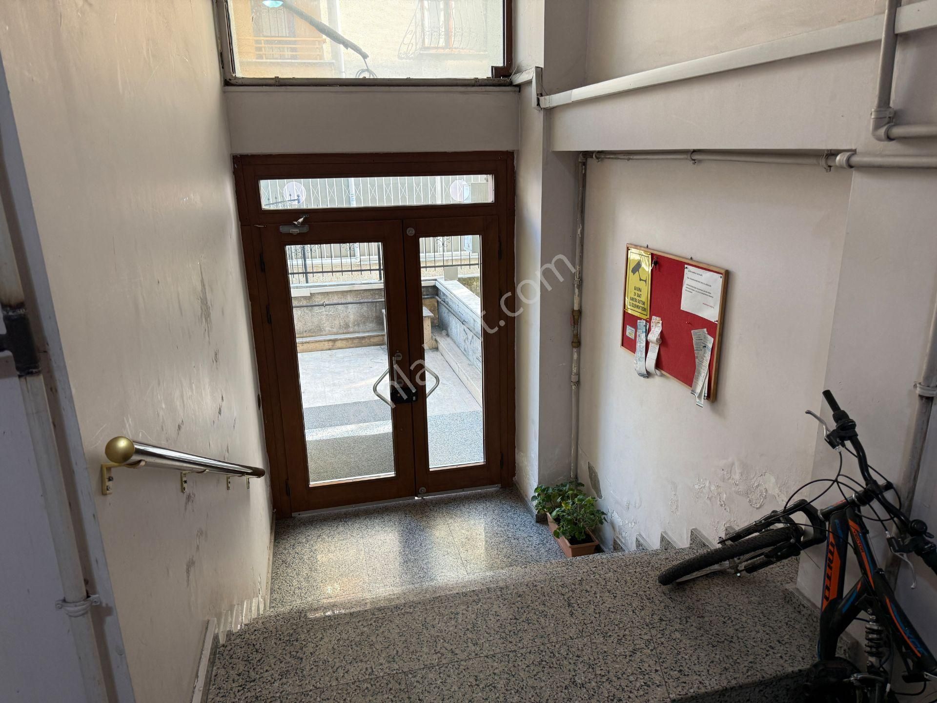 Yankıdan Talatpaşa Cd.de Asansör 100m2 Kiralık Geniş 1+1 Daire - Görsel 35