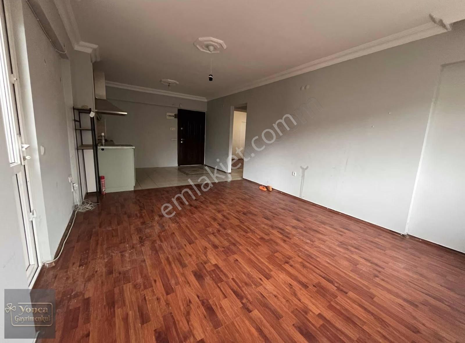 Gürsuda Denize 5 Dakika Mesafede 2+1 Kiralık - Görsel 9