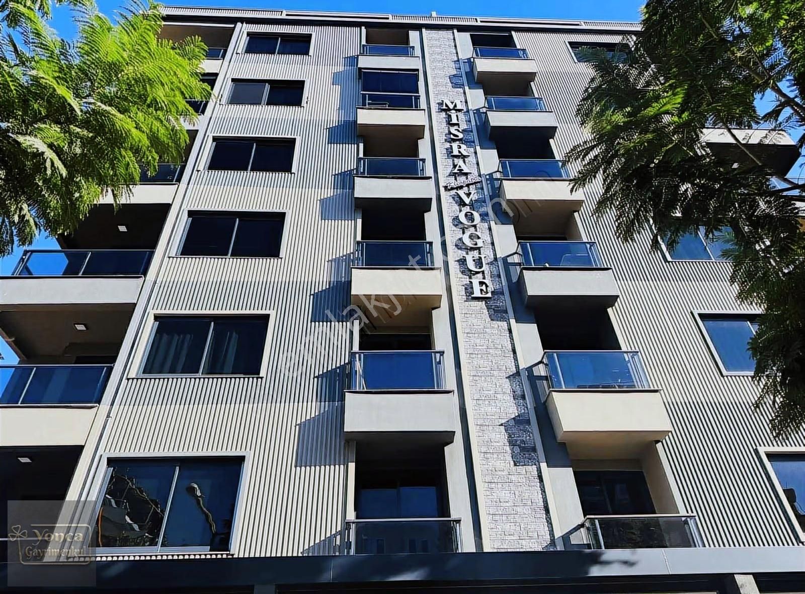 Alanya Kleopatra Denize 100 Metre Havuzlu 1+1 Klımalı Daireler