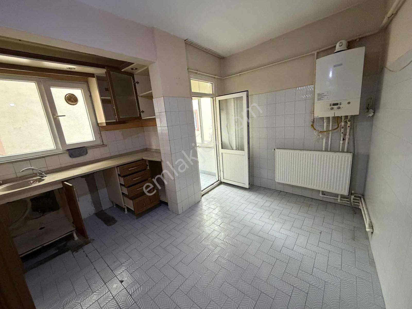 Özgürlük Mah Bekara Uygun 3+1 Kiralık Daıre - Görsel 15
