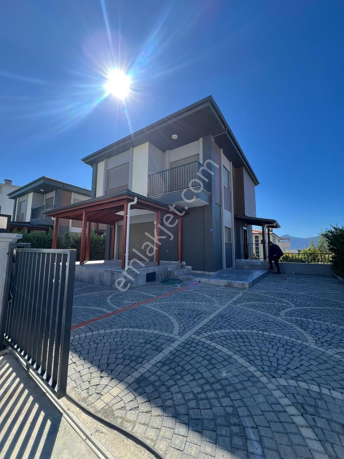 Kuşadası Soğucak’ta 5+1 Satılık Tam Müstakil Villa - Görsel 34