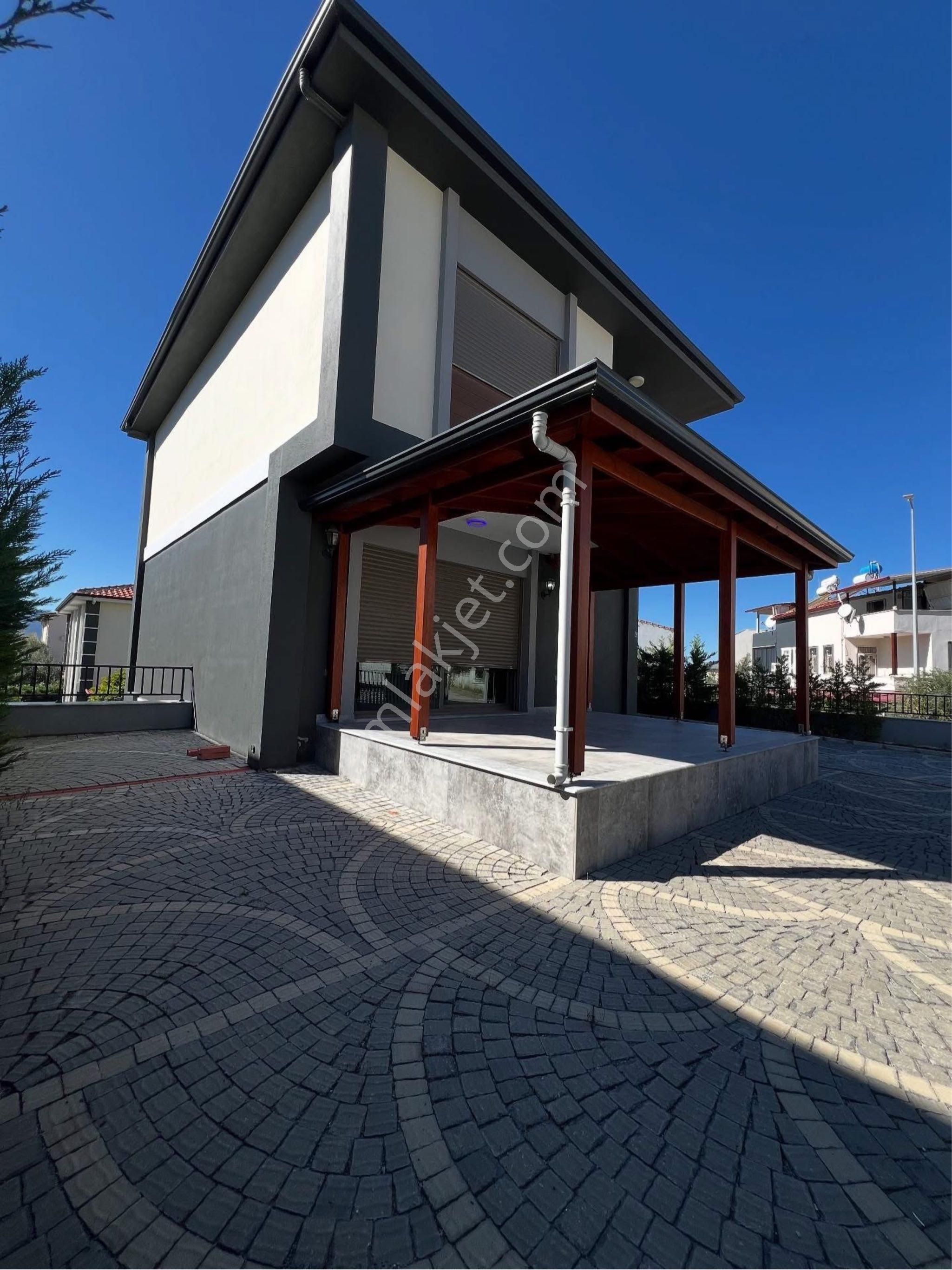 Kuşadası Soğucak’ta 5+1 Satılık Tam Müstakil Villa - Görsel 32