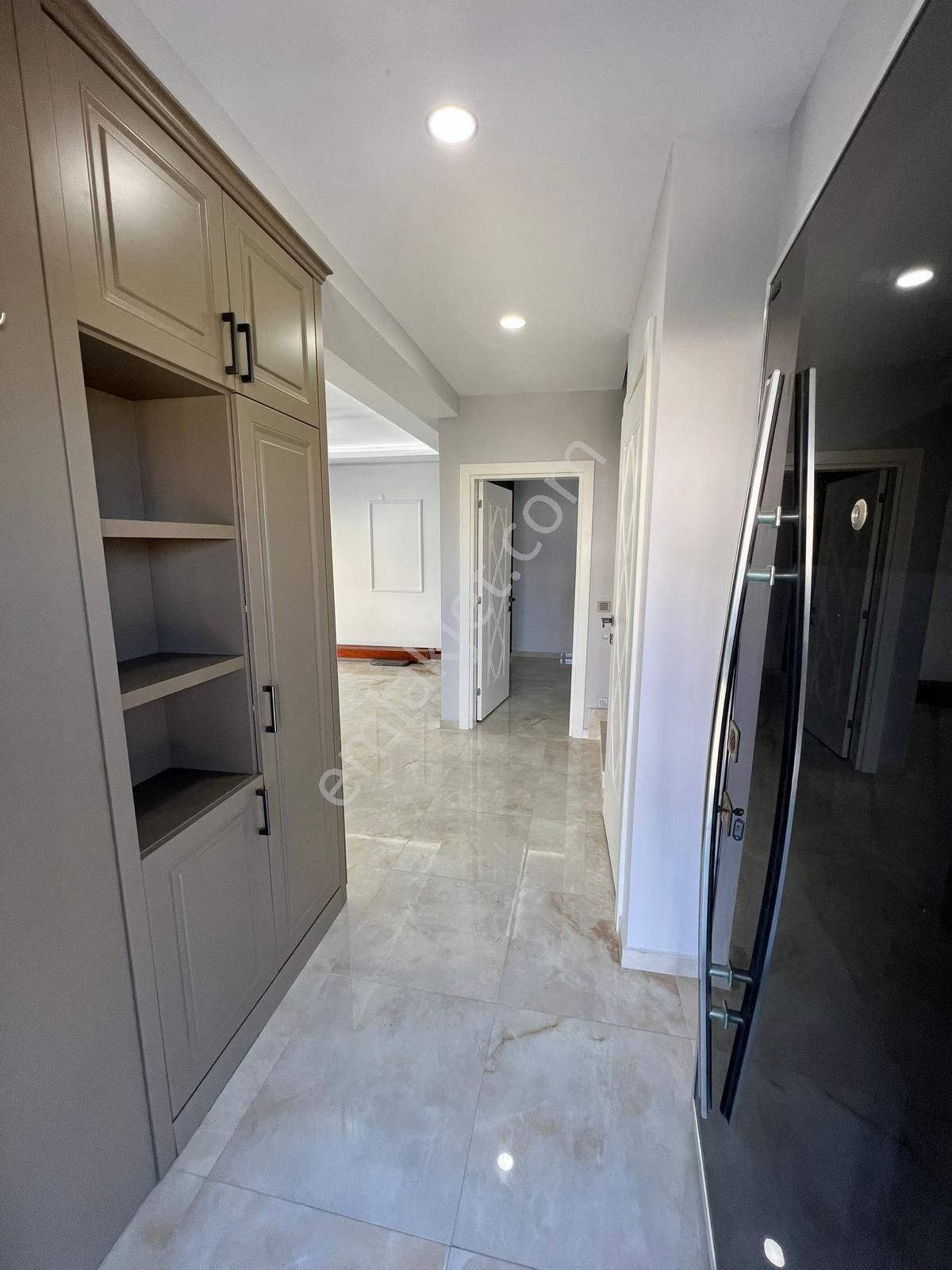 Kuşadası Soğucak’ta 5+1 Satılık Tam Müstakil Villa - Görsel 6