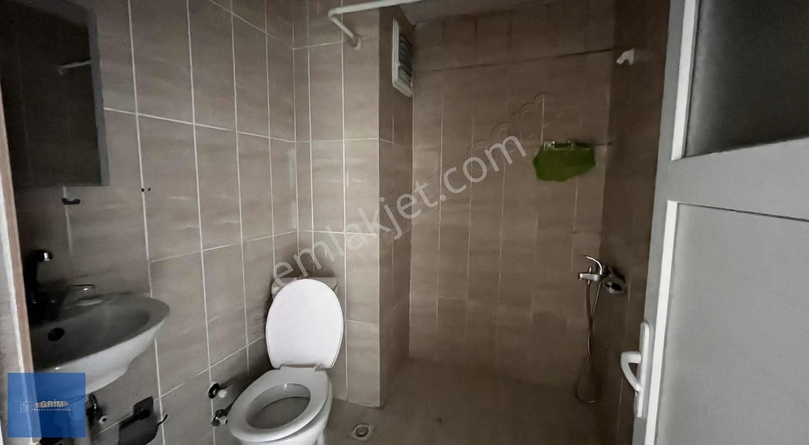 Metro'ya Yürüme Mesafesi Bakımlı Aileye Uygun 2+1 Kiralık Daire - Görsel 5
