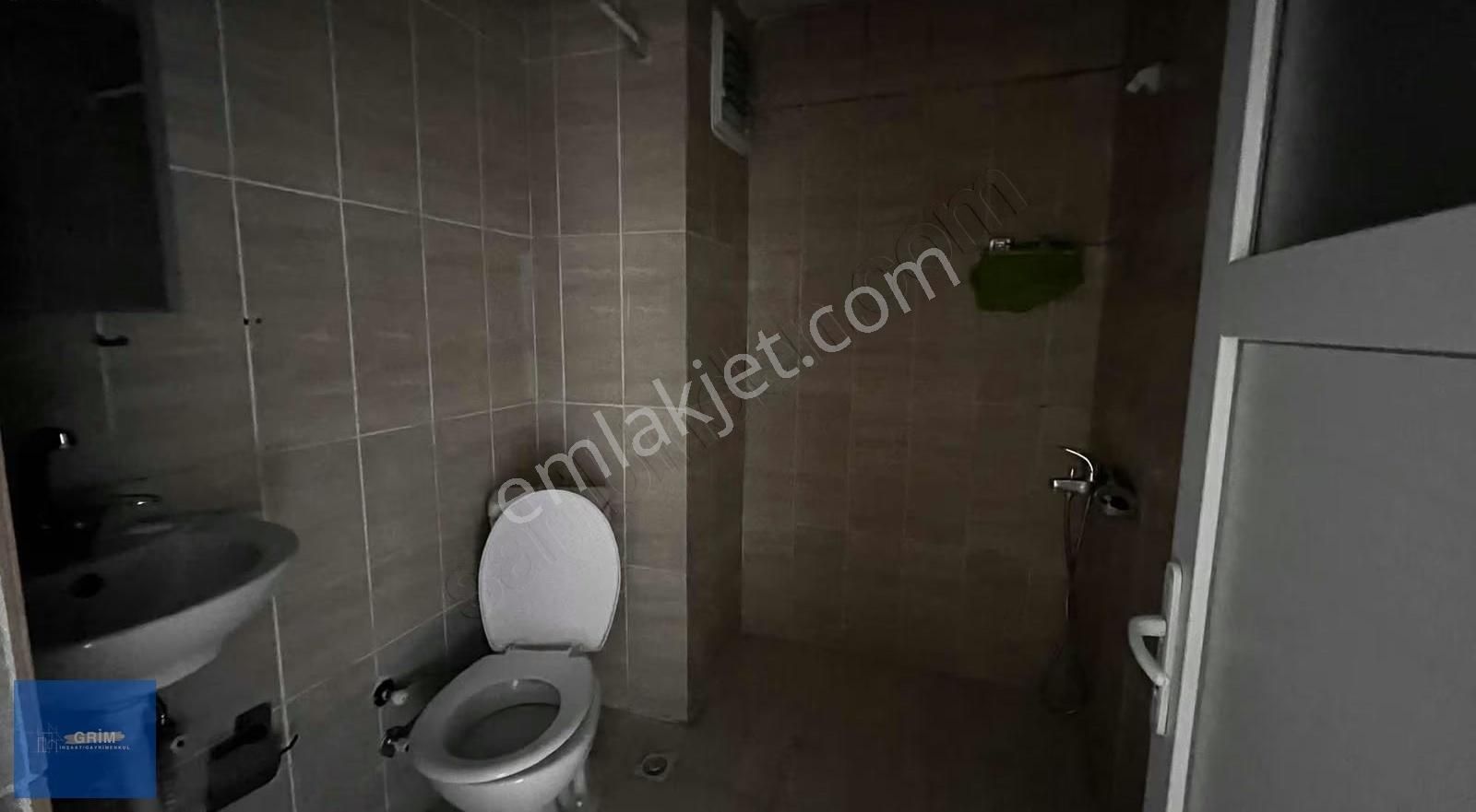 Metro'ya Yürüme Mesafesi Bakımlı Aileye Uygun 2+1 Kiralık Daire - Görsel 8