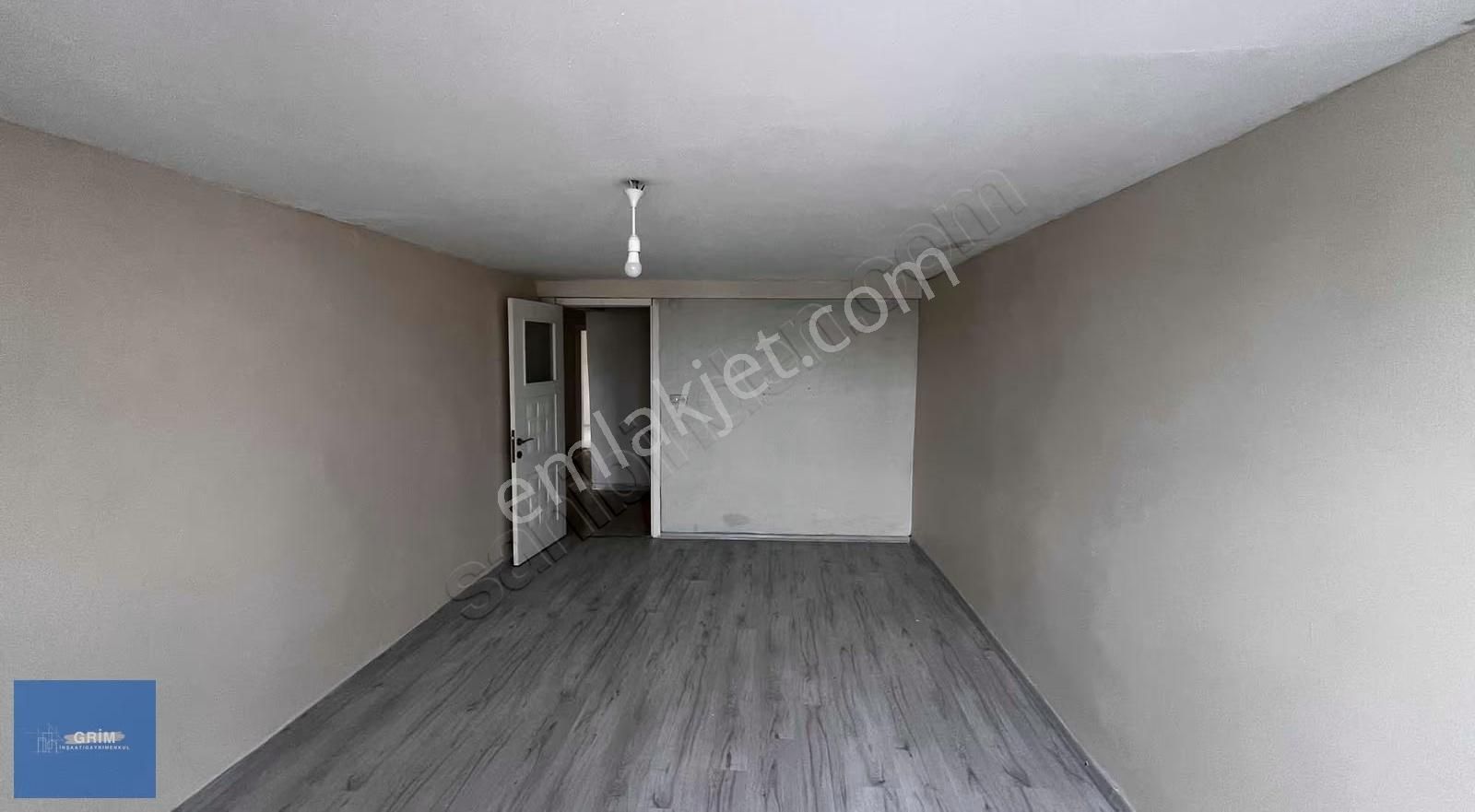 Metro'ya Yürüme Mesafesi Bakımlı Aileye Uygun 2+1 Kiralık Daire - Görsel 3