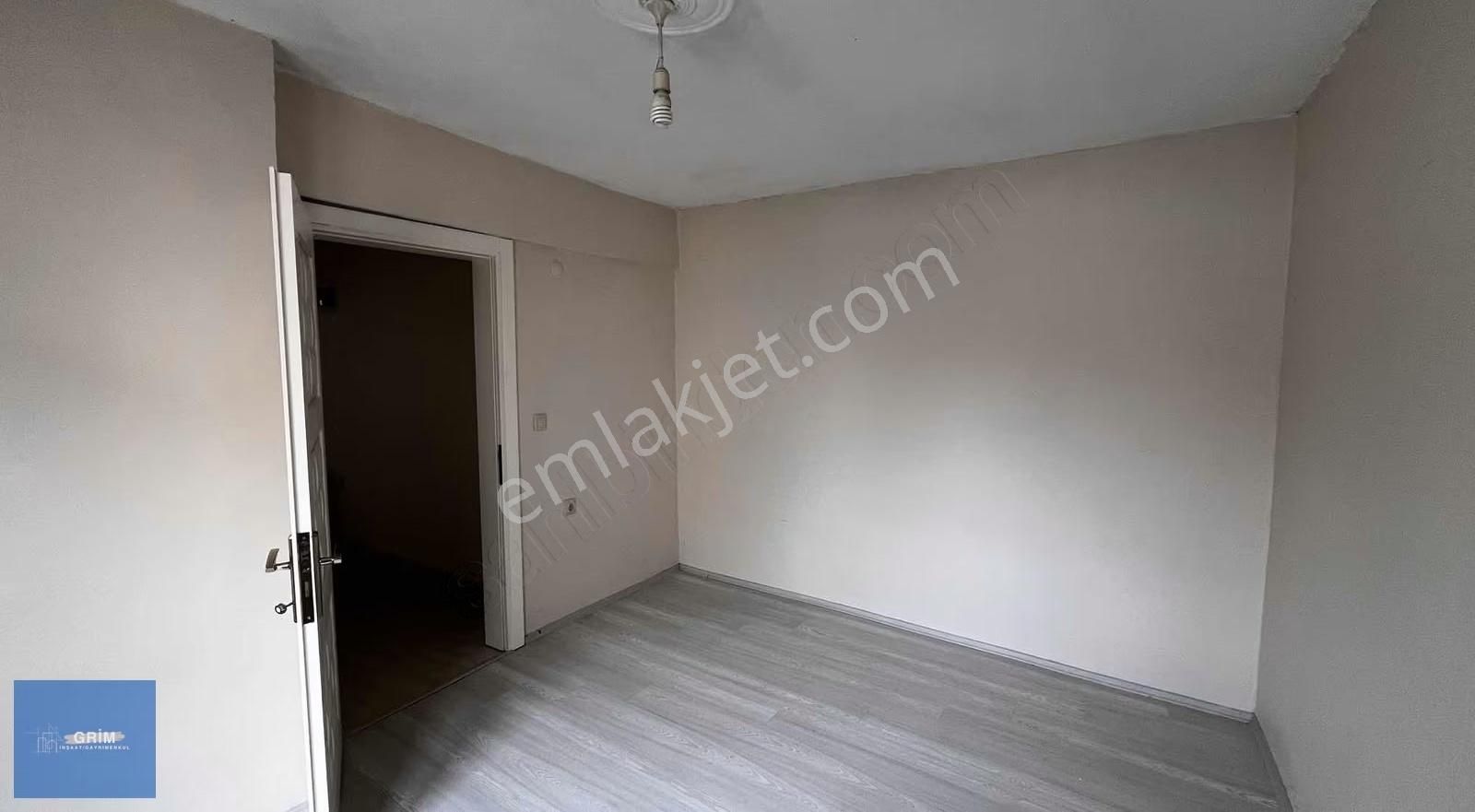 Metro'ya Yürüme Mesafesi Bakımlı Aileye Uygun 2+1 Kiralık Daire - Görsel 7