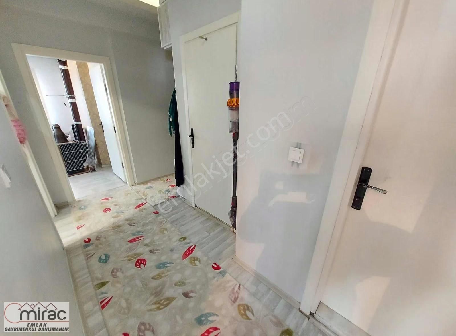 Sarılar Mahallesinin En Güzel Sitesinde Süper Daire - Görsel 15