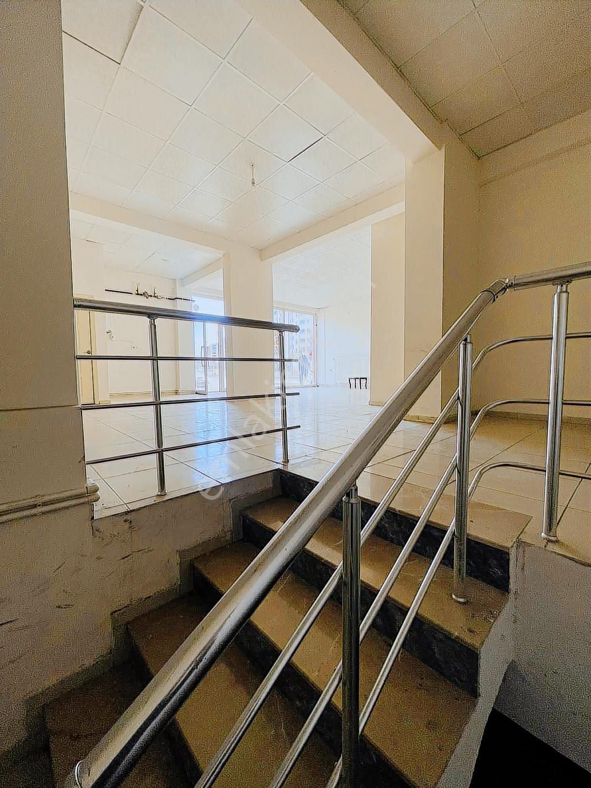 Wave Gayrimenkul'den Yakut'da 250 M2 Ana Cadde Üzeri İşyeri.... - Görsel 24