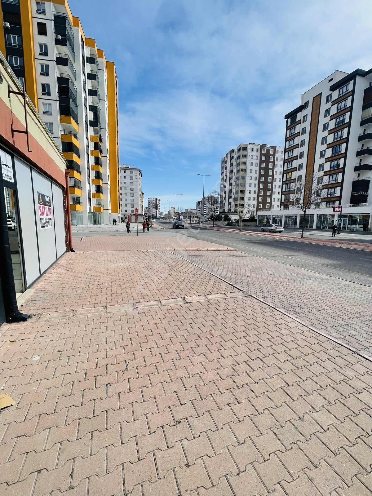 Wave Gayrimenkul'den Yakut'da 250 M2 Ana Cadde Üzeri İşyeri.... - Görsel 8
