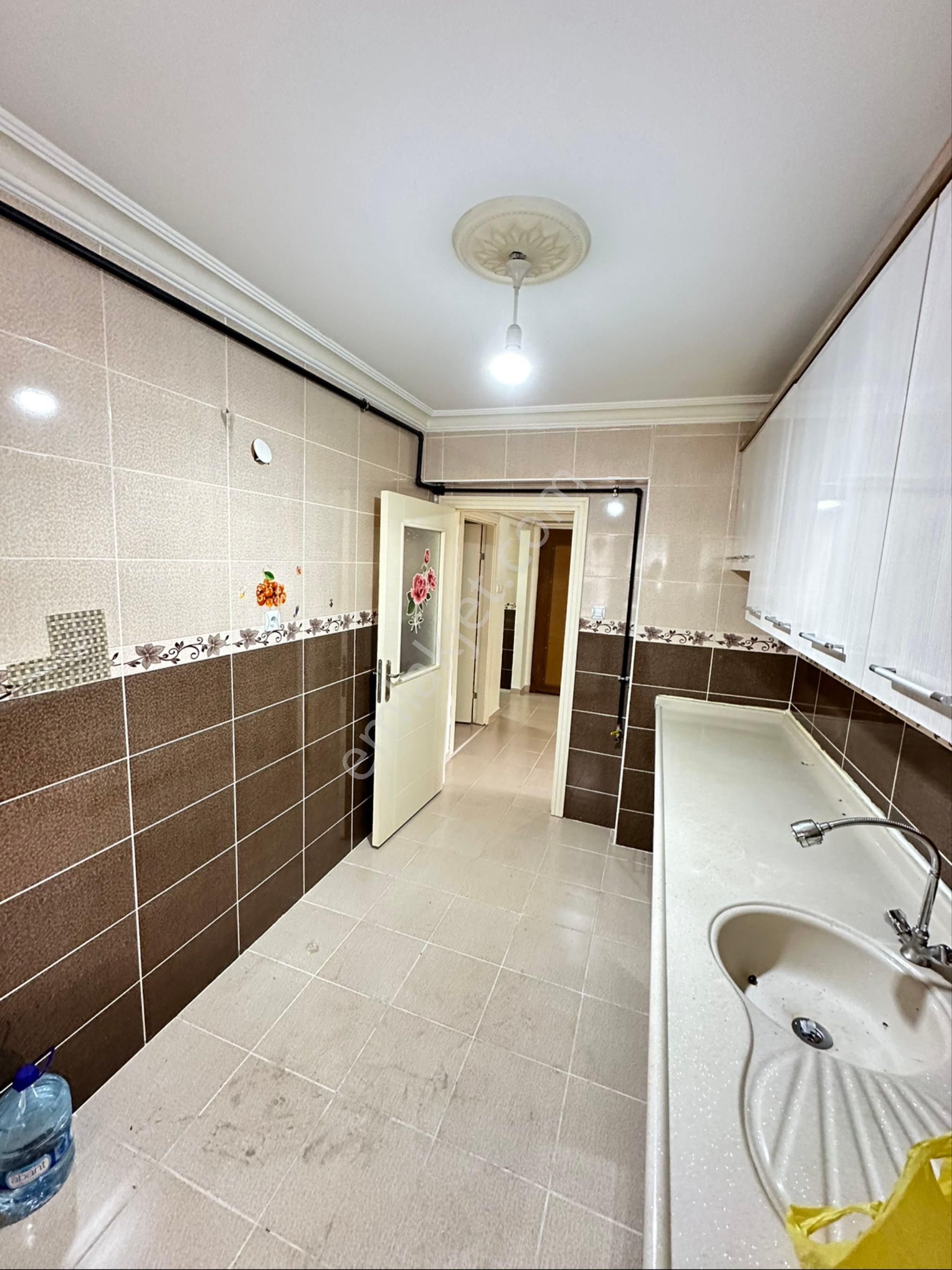 Karapürçekte Kiralık 2+1 Daire - Görsel 16