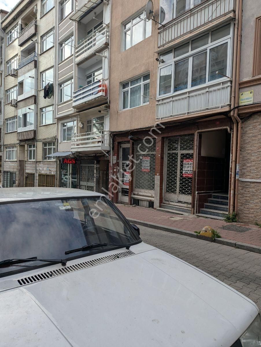 Kocamustafapaşa Alıpaşa Kurusebil Sk'ta Satılık Depolu Dükkan