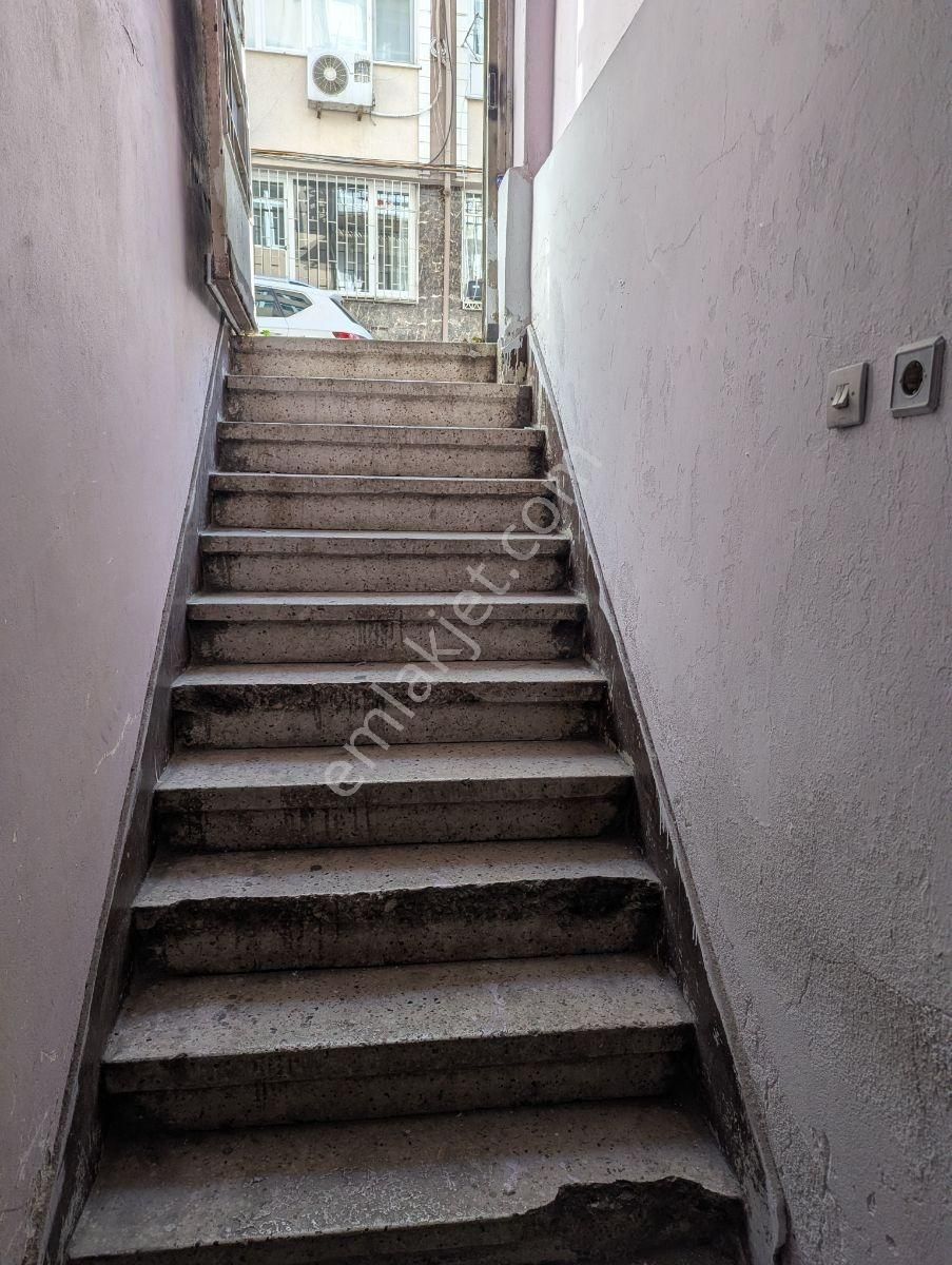 Kocamustafapaşa Alıpaşa Kurusebil Sk'ta Satılık Depolu Dükkan - Görsel 9