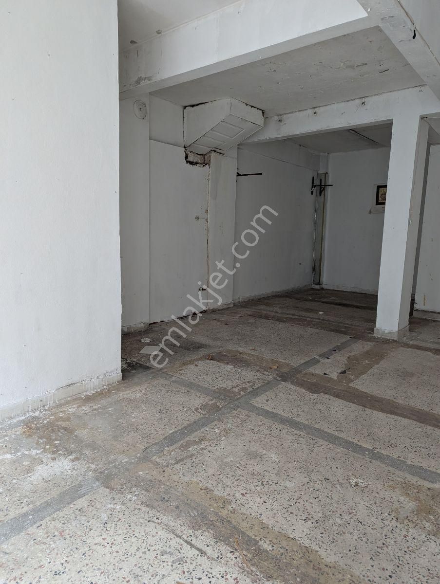 Kocamustafapaşa Alıpaşa Kurusebil Sk'ta Satılık Depolu Dükkan - Görsel 2