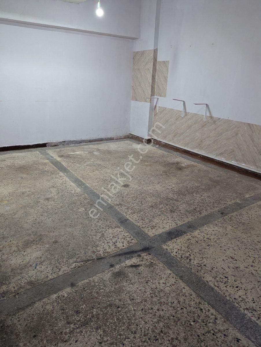 Kocamustafapaşa Alıpaşa Kurusebil Sk'ta Satılık Depolu Dükkan - Görsel 5