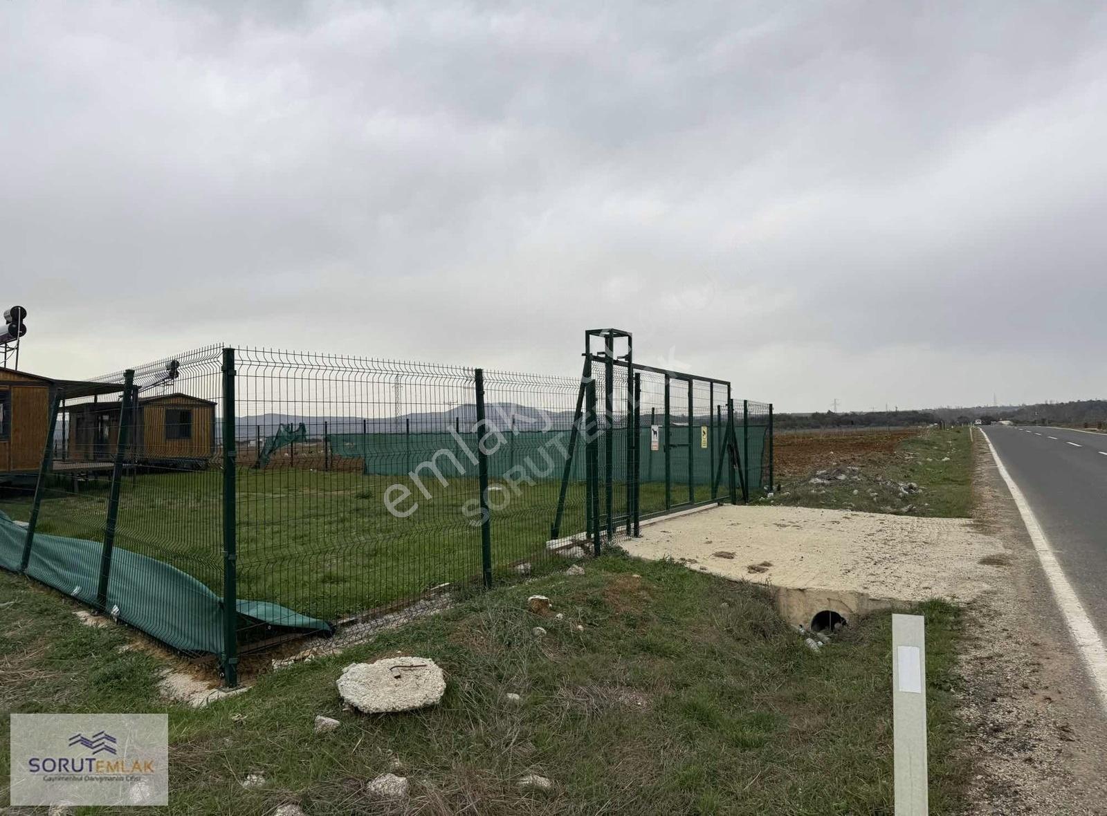 Mecidiye Köyü Girişi Satılık Tarla 737 M² Ana Yola Cephe - Görsel 6