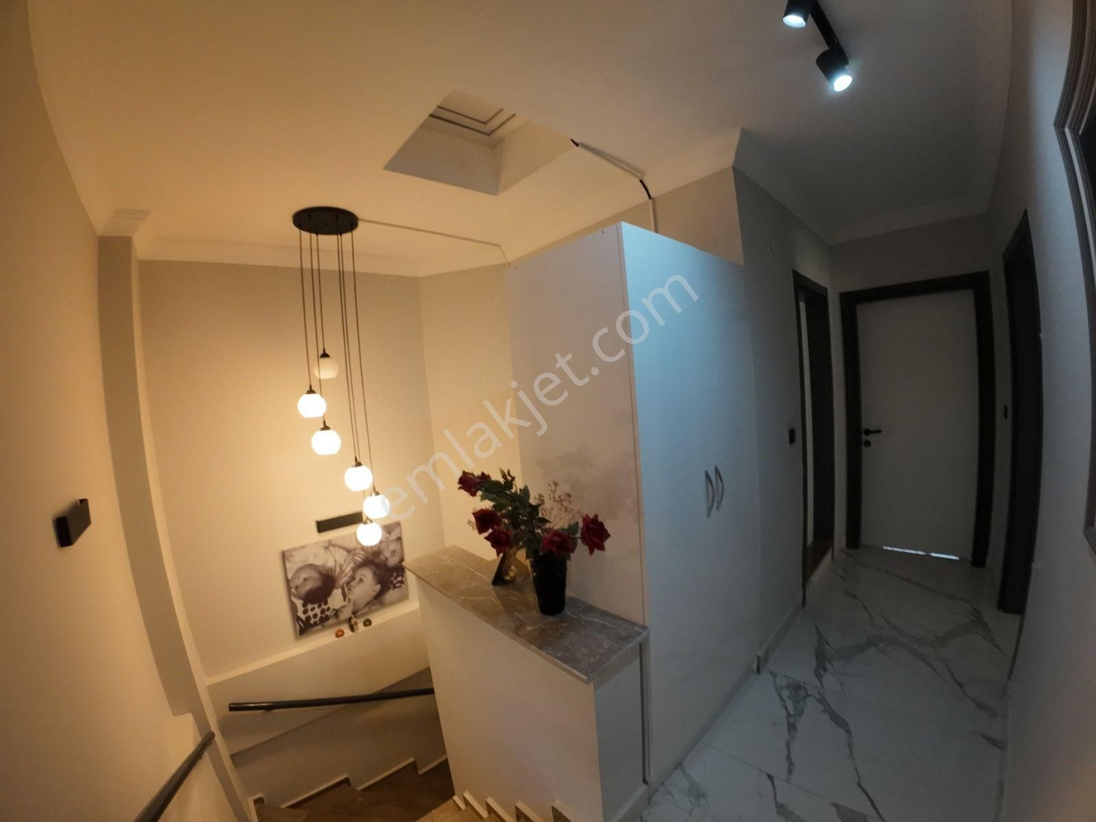 Çamlık Mahallesinde 2. Koya Yürüme Mesafesinde Satılık 4+1 Villa - Görsel 5