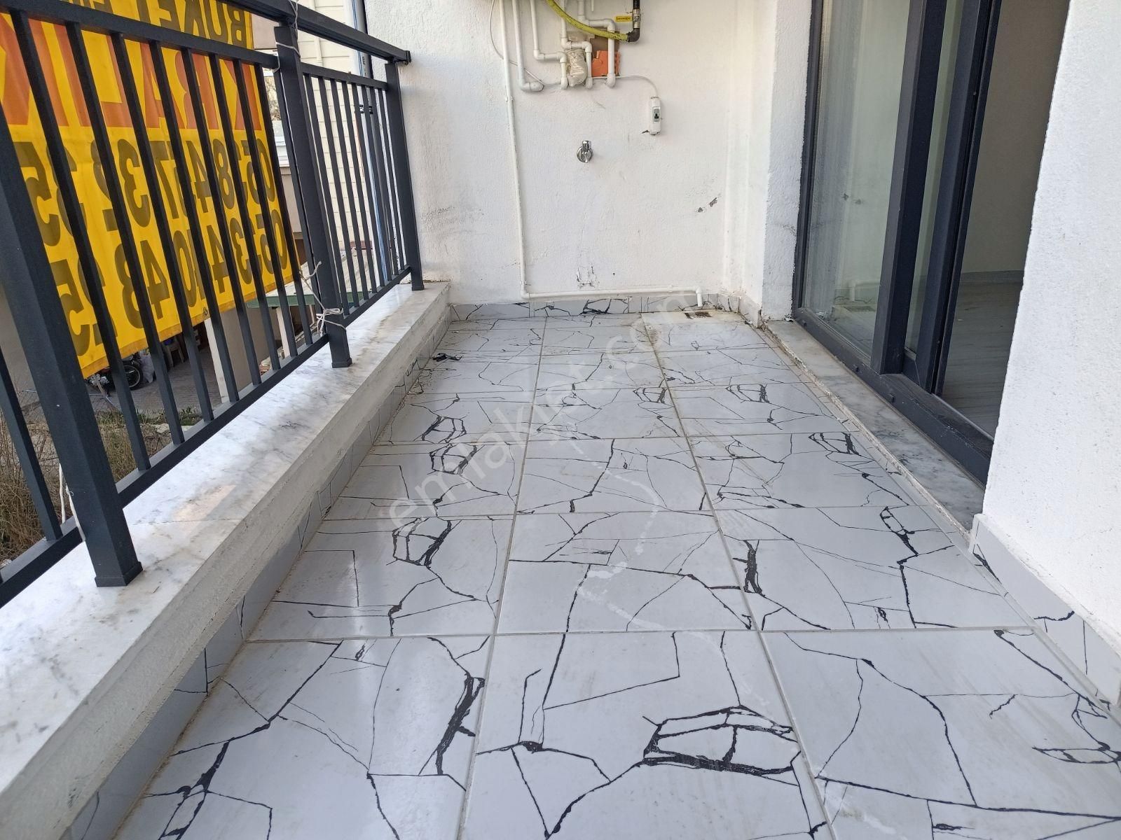 Buket Emlaktan Kiralık 3+1 Daire Ara Kat Doğalgazlı Asansörlü - Görsel 10