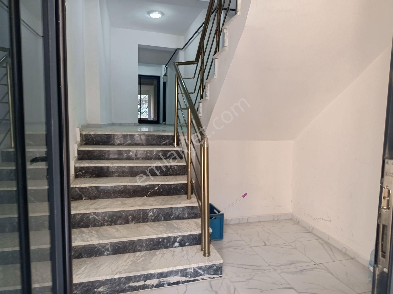 Buket Emlaktan Kiralık 3+1 Daire Ara Kat Doğalgazlı Asansörlü - Görsel 28
