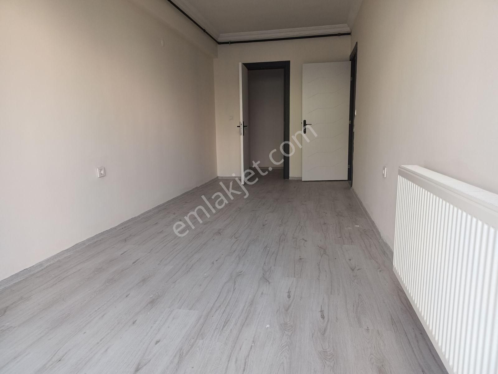Buket Emlaktan Kiralık 3+1 Daire Ara Kat Doğalgazlı Asansörlü - Görsel 13