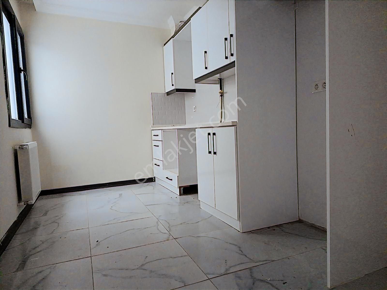 Buket Emlaktan Kiralık 3+1 Daire Ara Kat Doğalgazlı Asansörlü - Görsel 3