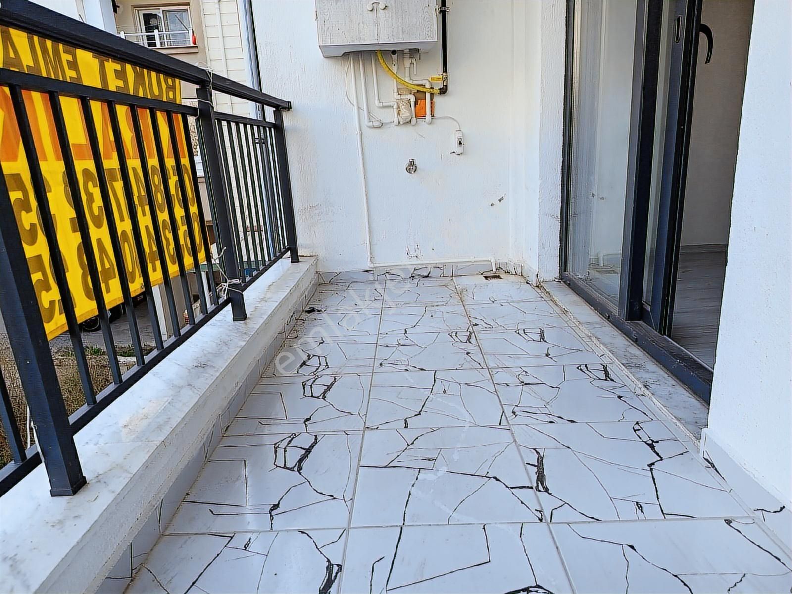 Buket Emlaktan Kiralık 3+1 Daire Ara Kat Doğalgazlı Asansörlü - Görsel 2