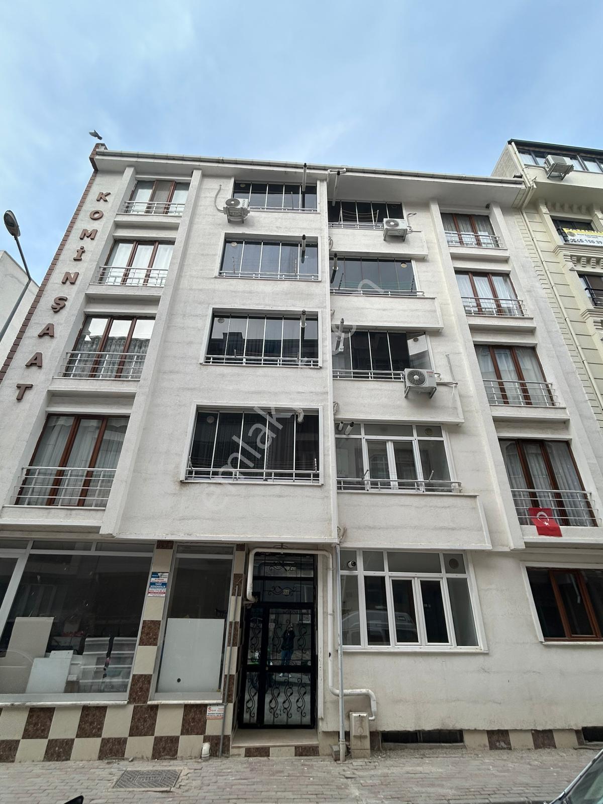 Karakaş Mahallesi Stadyum Dibi Kiralık 2+1 Arakat Daire - Görsel 4